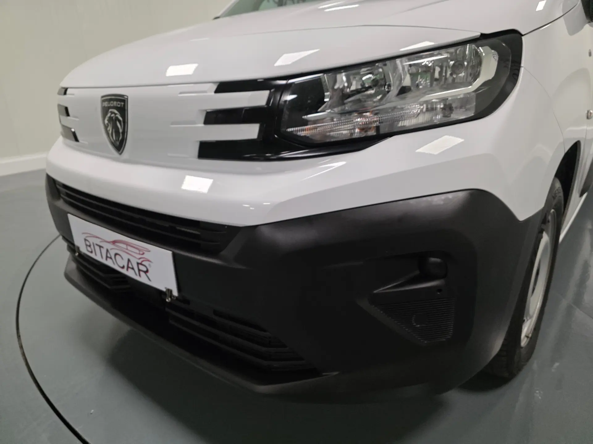 Peugeot Partner 1.5 BLUEHDI 100CV LONGA CAMARA TRASEIRA 11