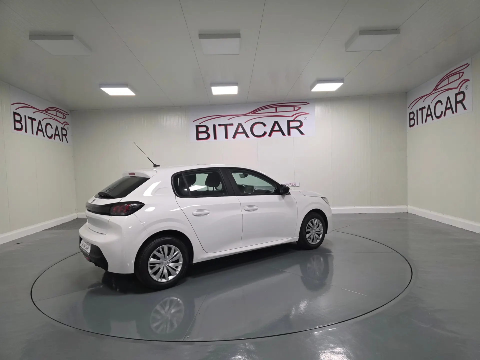 Peugeot 208 1.2 ACTIVE 39