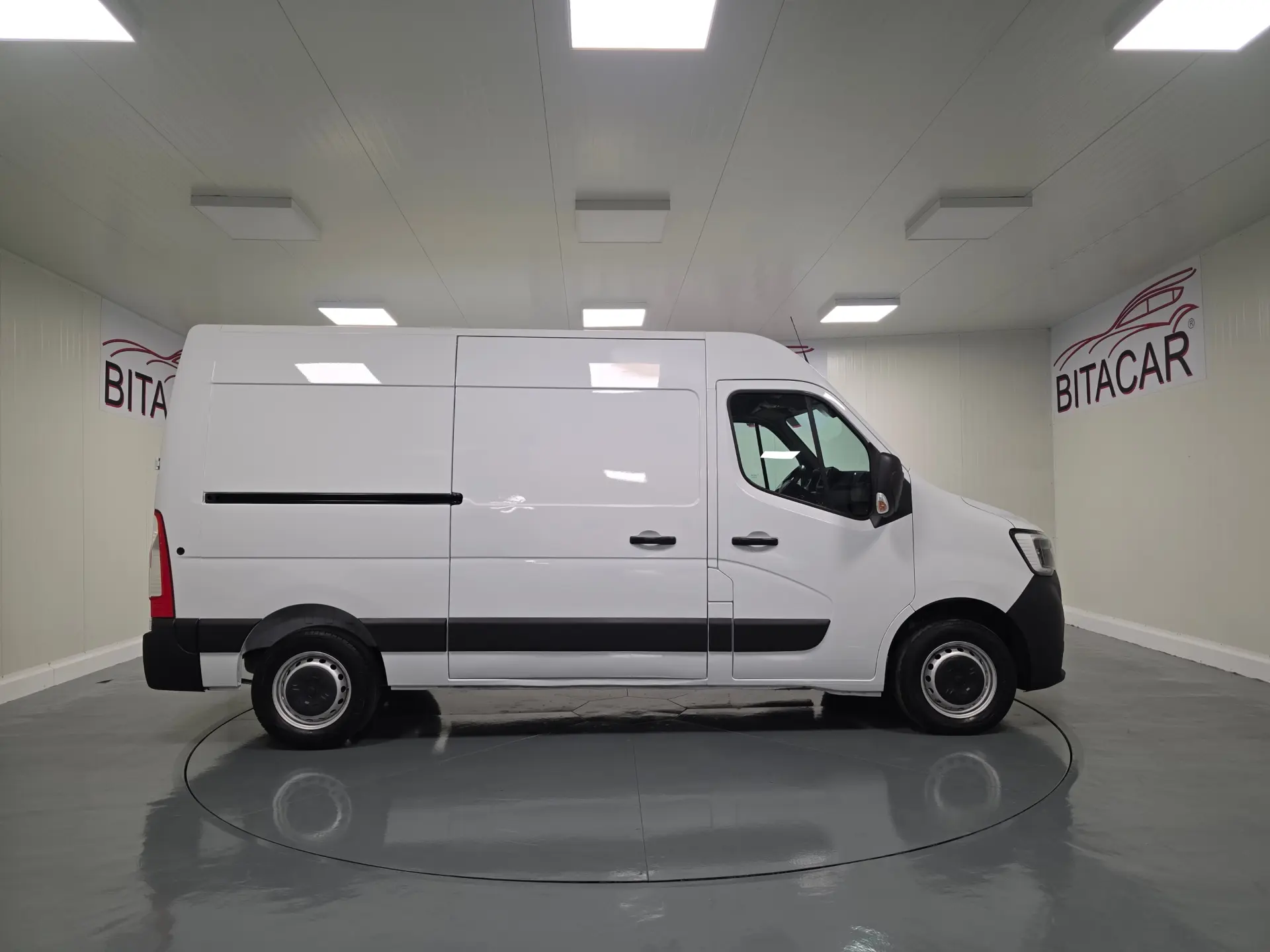 Renault Master L2H2 135CV IVA DEDUTIVEL 51