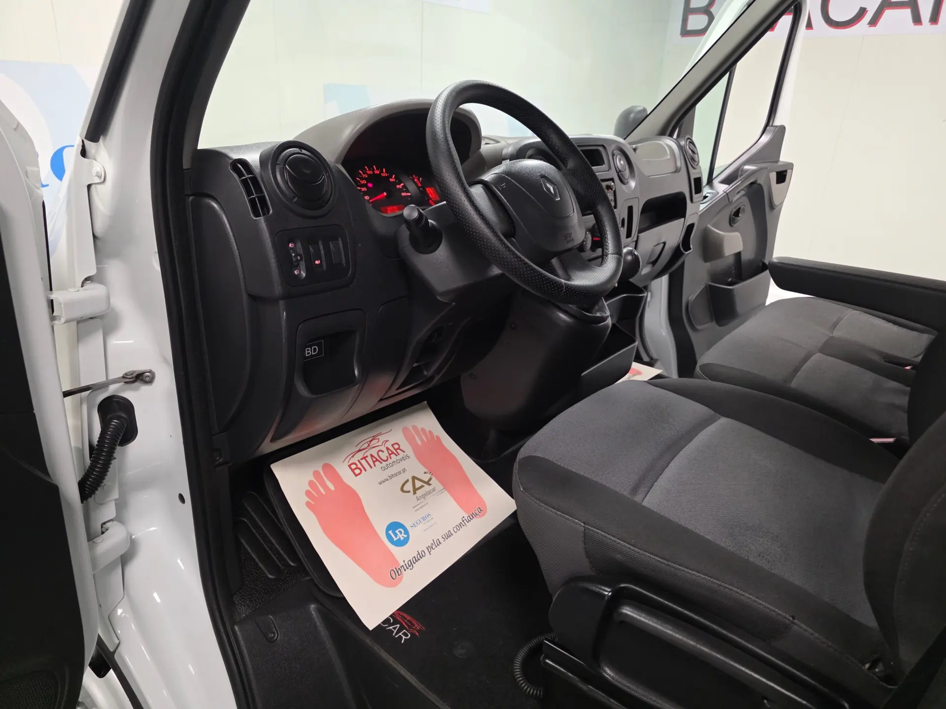 Renault Master 2.3 DCI 130CV BASCULANTE 75