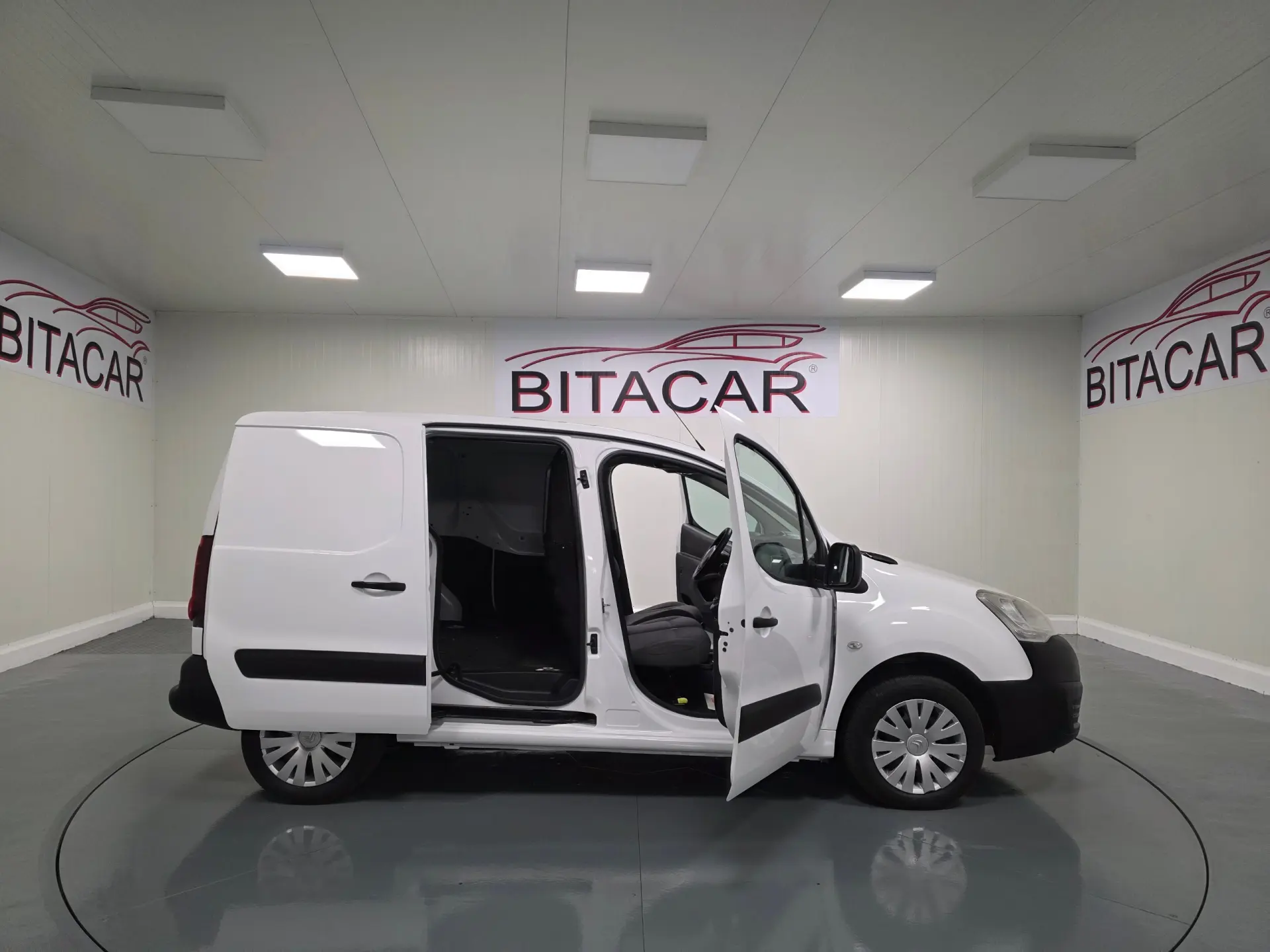 Citroën Berlingo 1.6 HDI IVA DEDUTIVEL 55