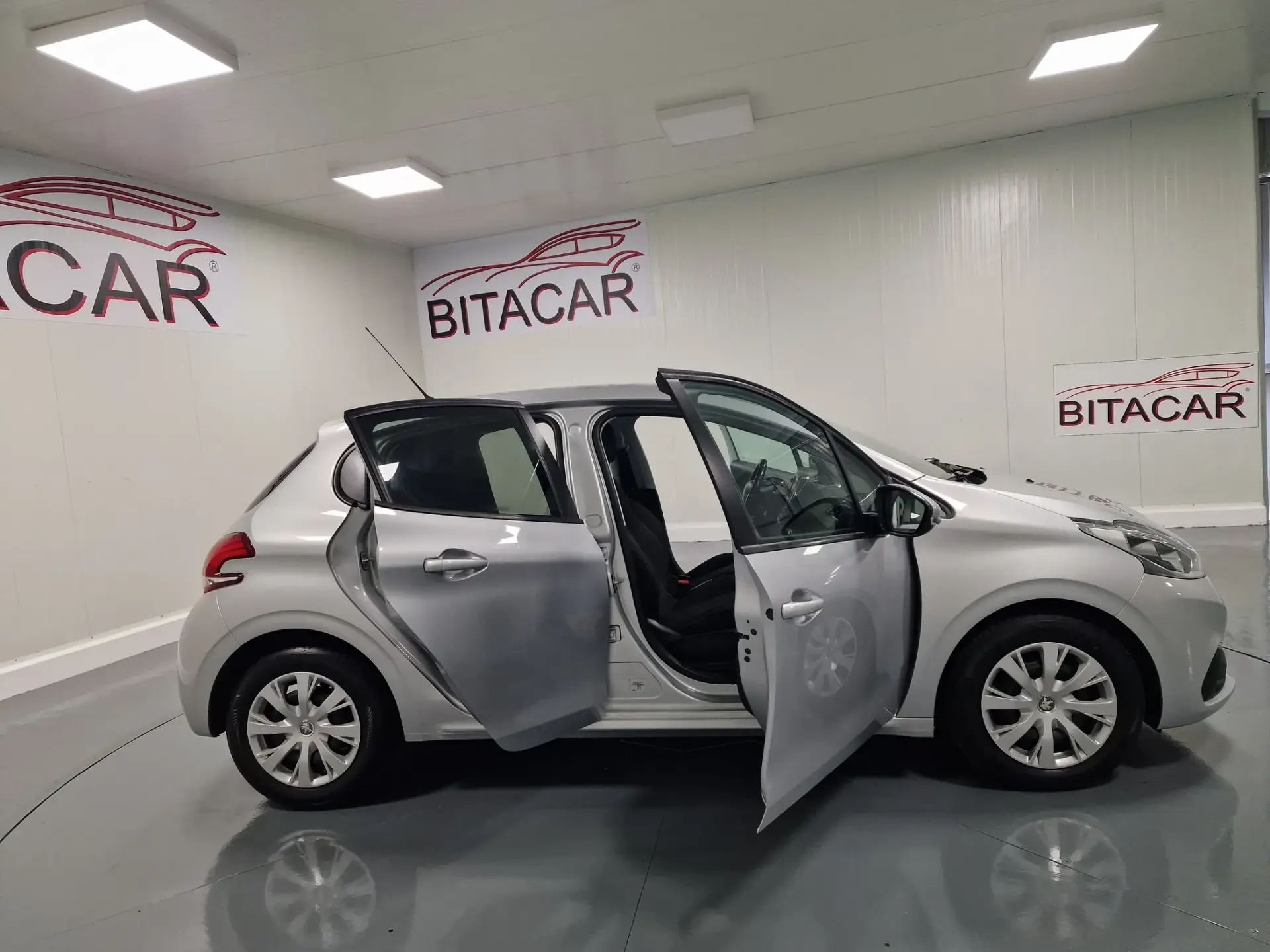 Peugeot 208 1.6 BlueHDi Active 14