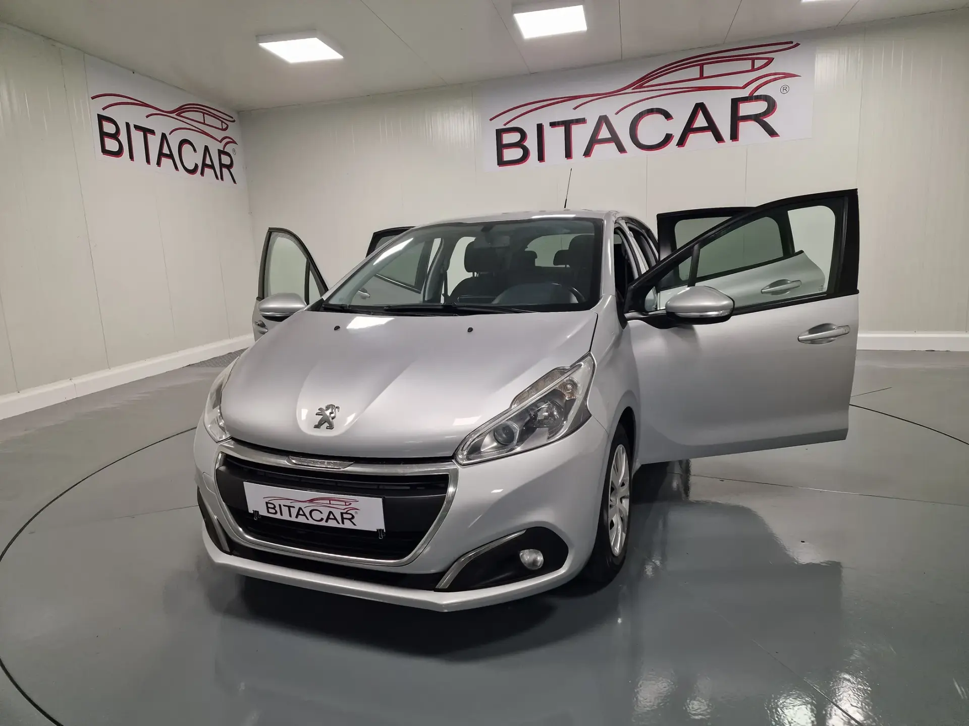 Peugeot 208 1.6 BlueHDi Active 17