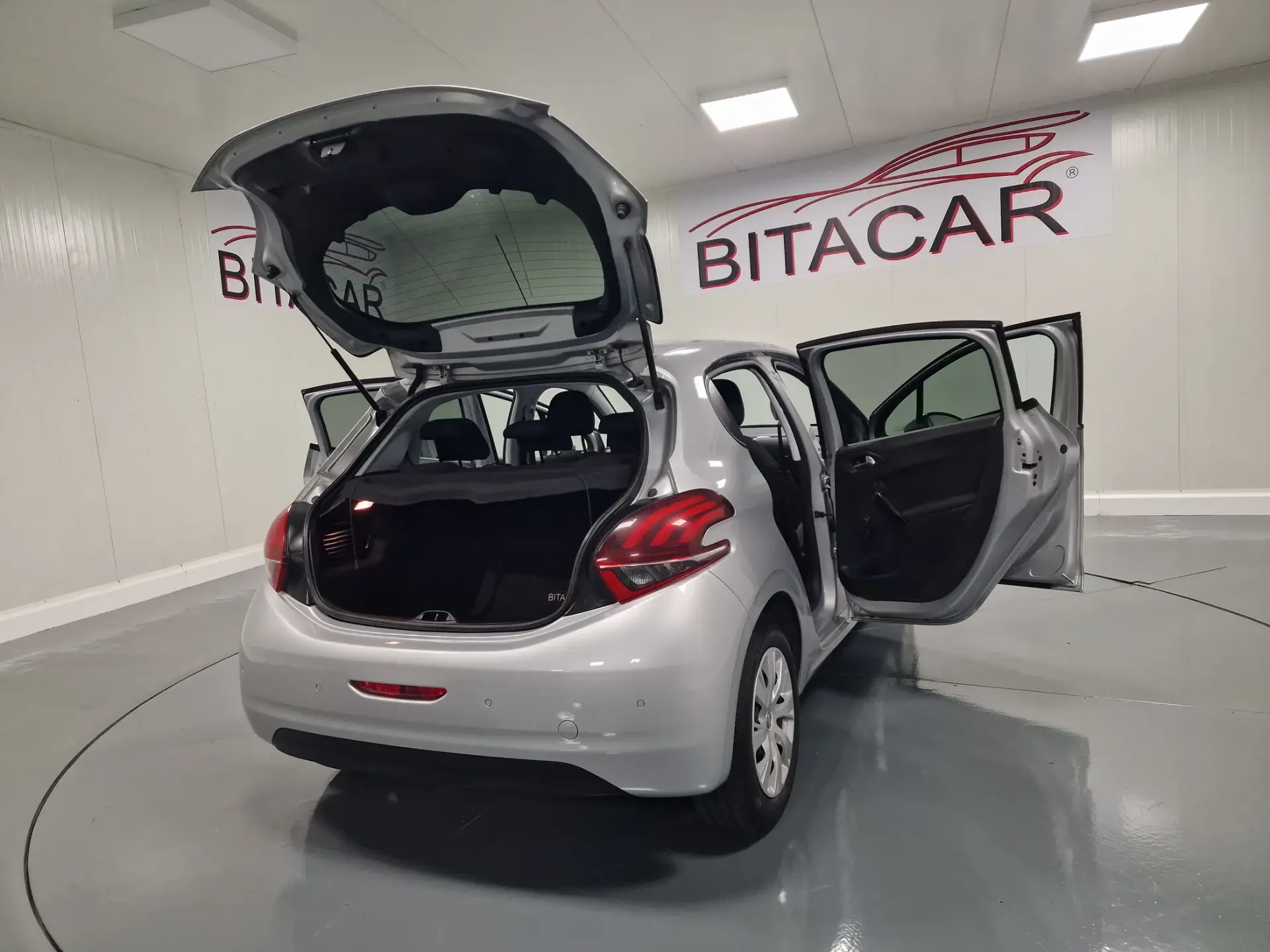 Peugeot 208 1.6 BlueHDi Active 39