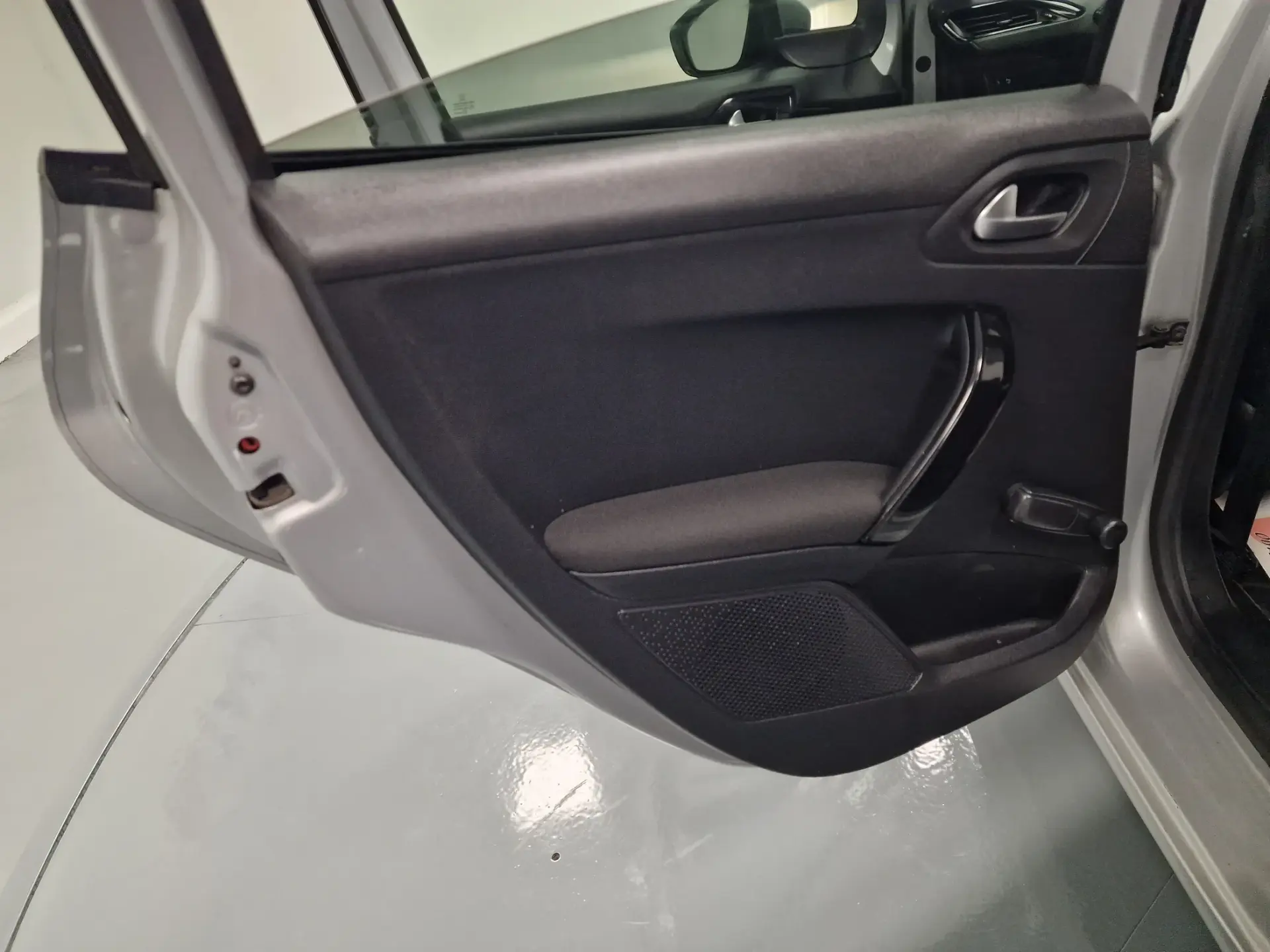 Peugeot 208 1.6 BlueHDi Active 42