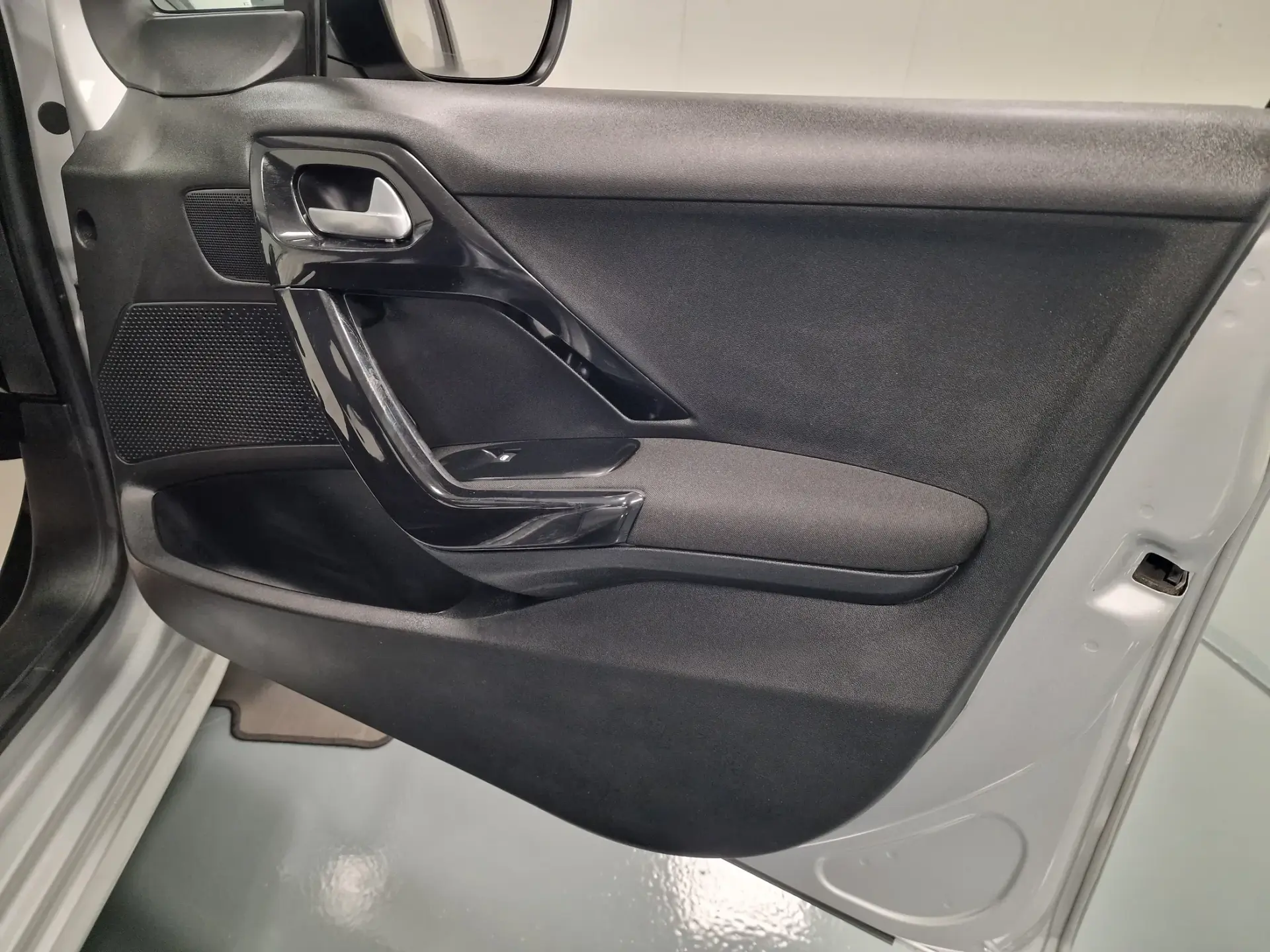 Peugeot 208 1.6 BlueHDi Active 54