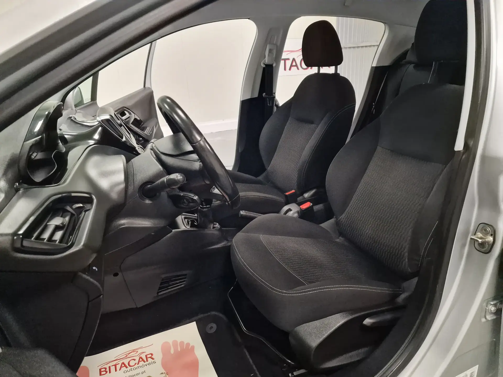 Peugeot 208 1.6 BlueHDi Active 64
