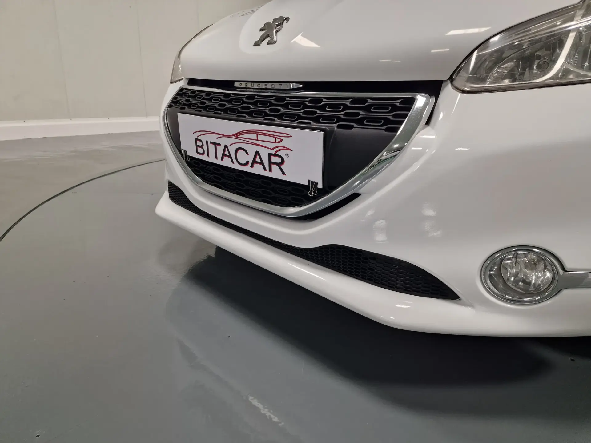 Peugeot 208 1.4 HDi Active 9