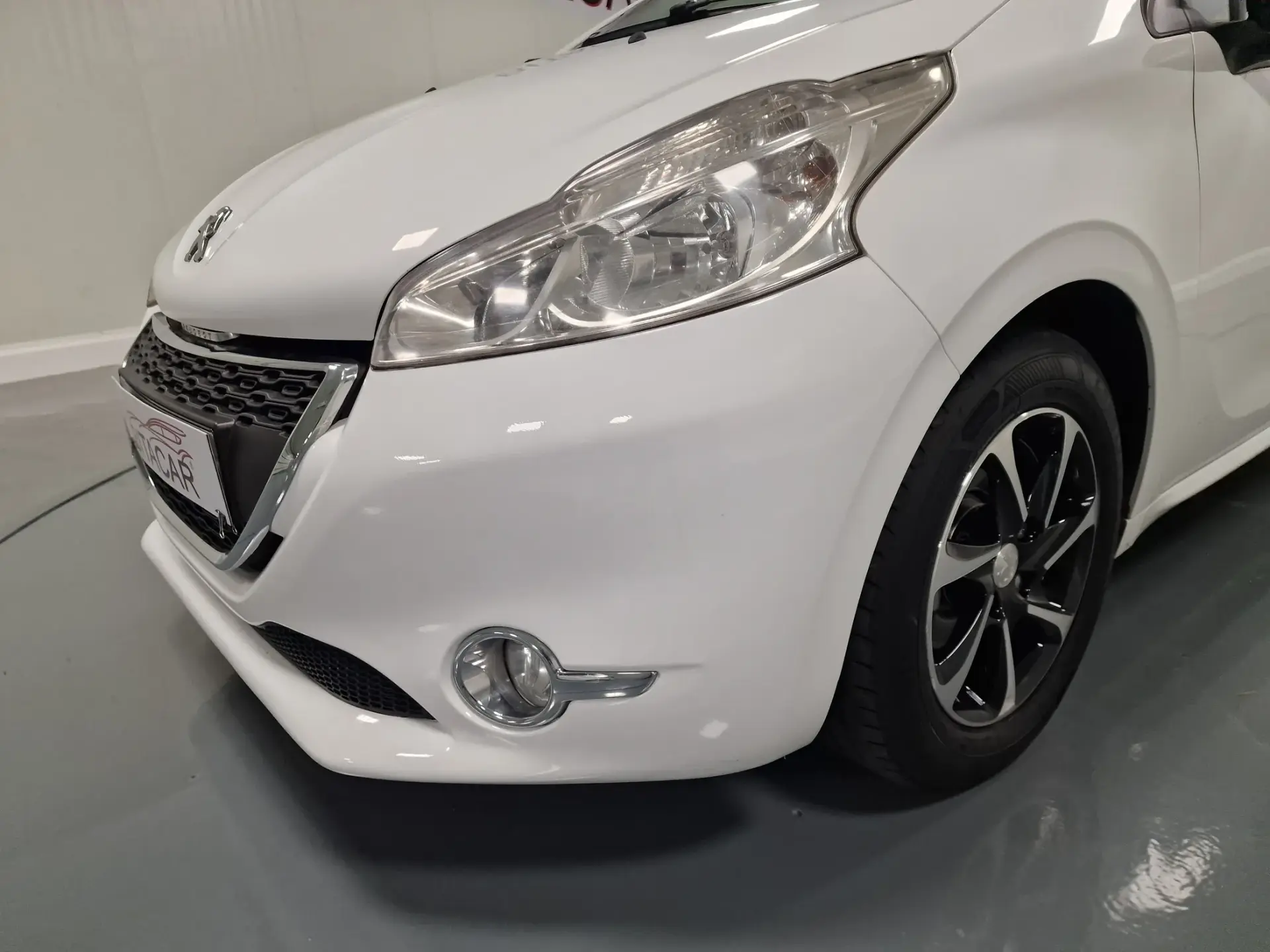 Peugeot 208 1.4 HDi Active 11