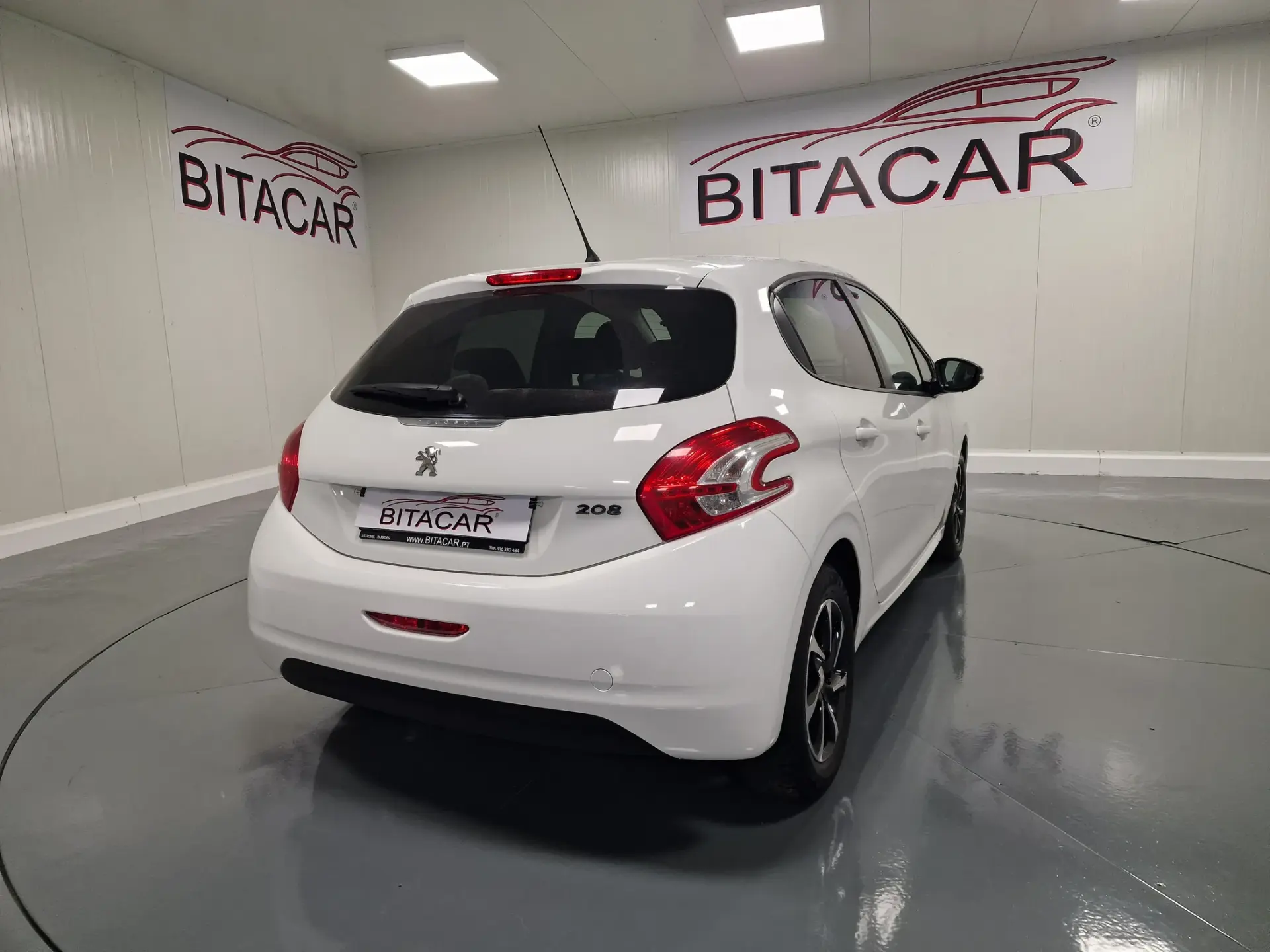 Peugeot 208 1.4 HDi Active 28