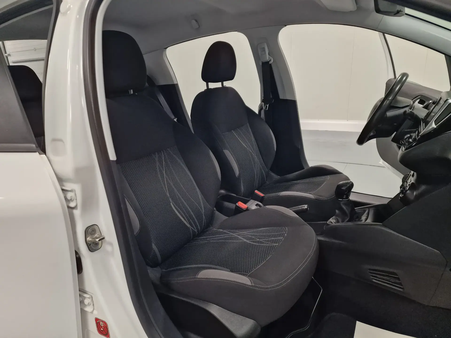 Peugeot 208 1.4 HDi Active 52