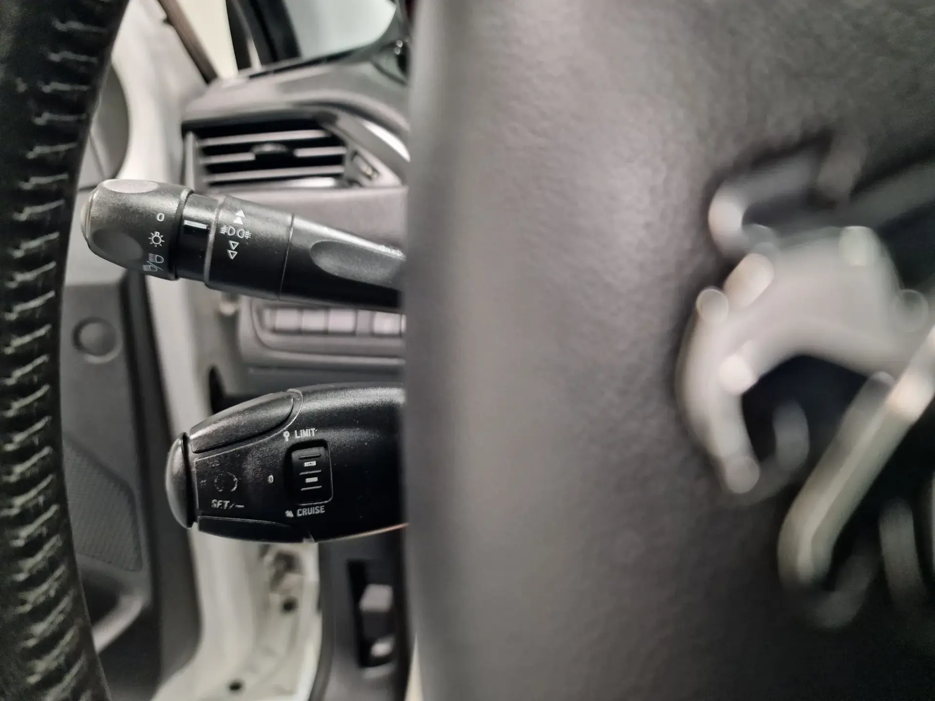 Peugeot 208 1.4 HDi Active 63