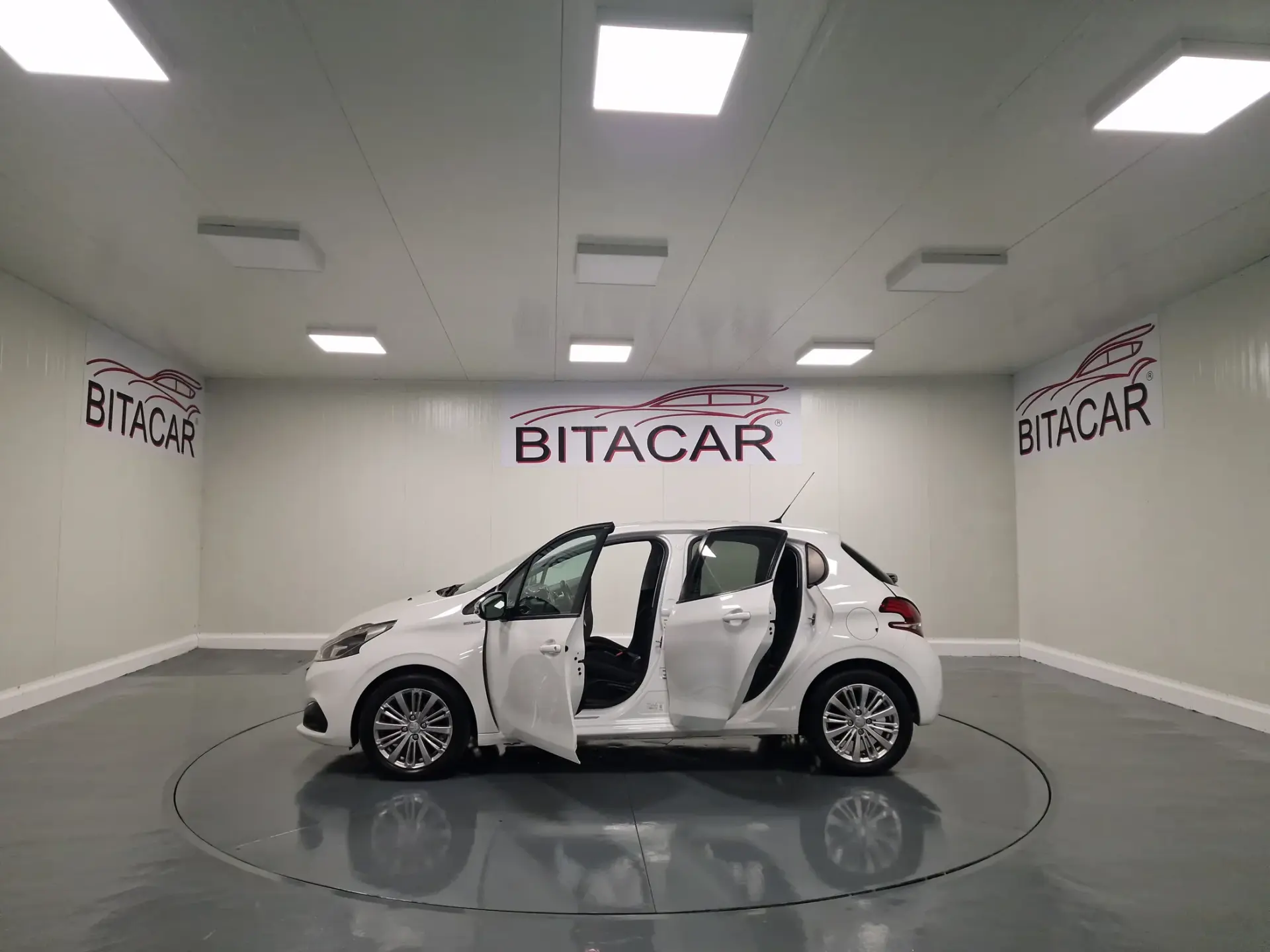 Peugeot 208 1.6 BlueHDi Style 30