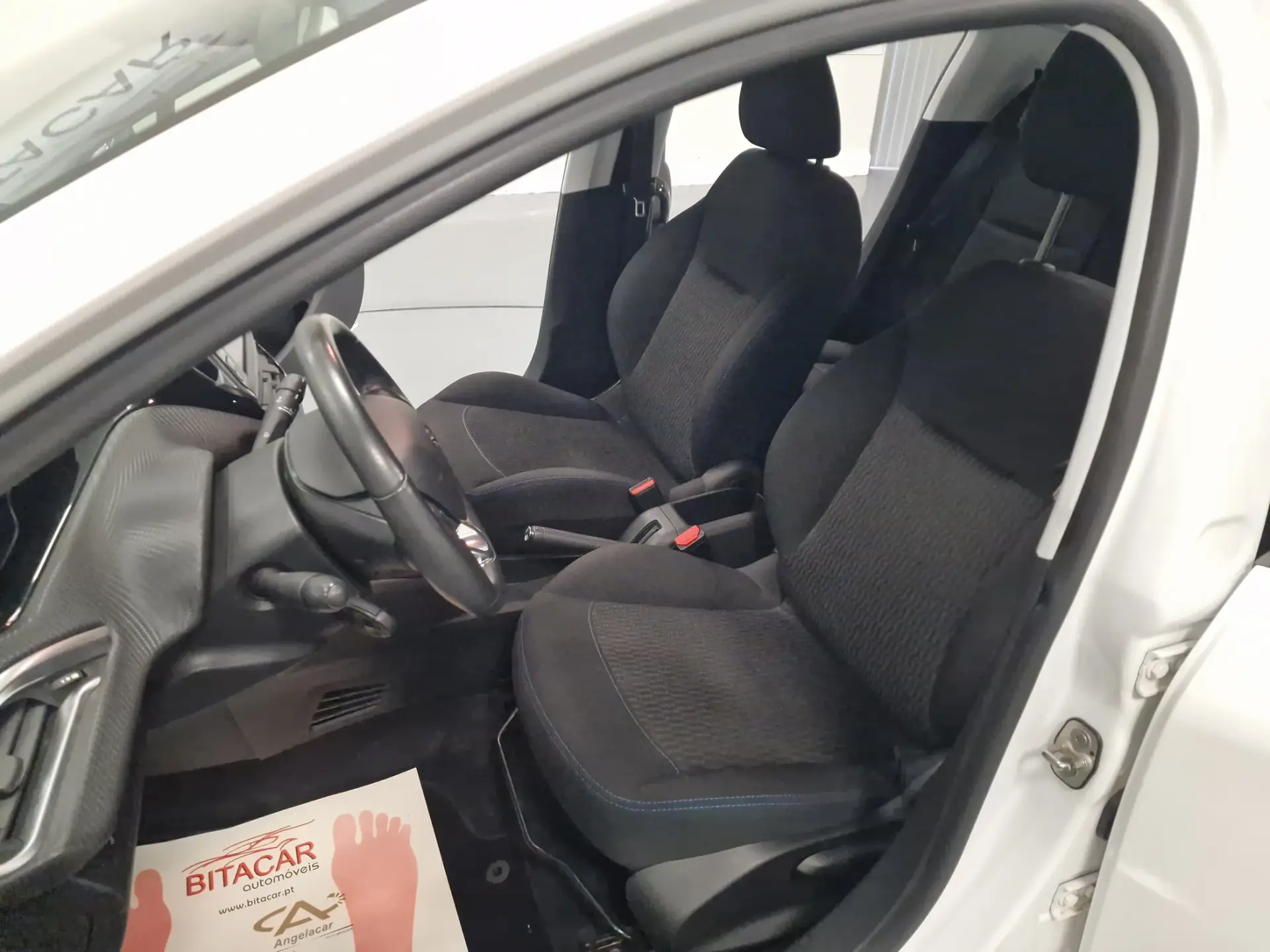 Peugeot 208 1.6 BlueHDi Style 70