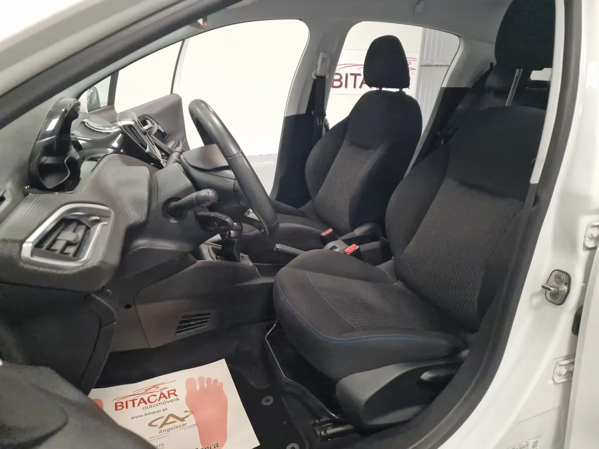 Peugeot 208 1.6 BlueHDi Style 71