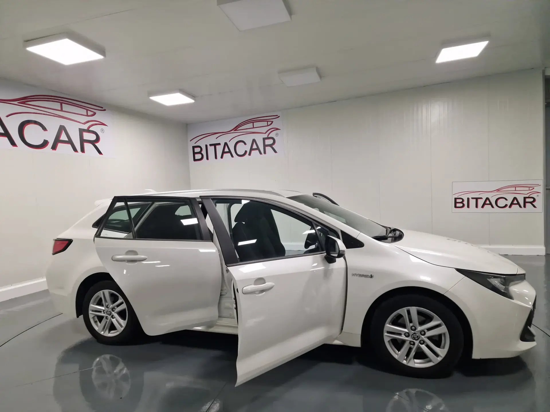 Toyota Corolla Touring Sports 1.8 Hybrid Comfort+P.Sport 11