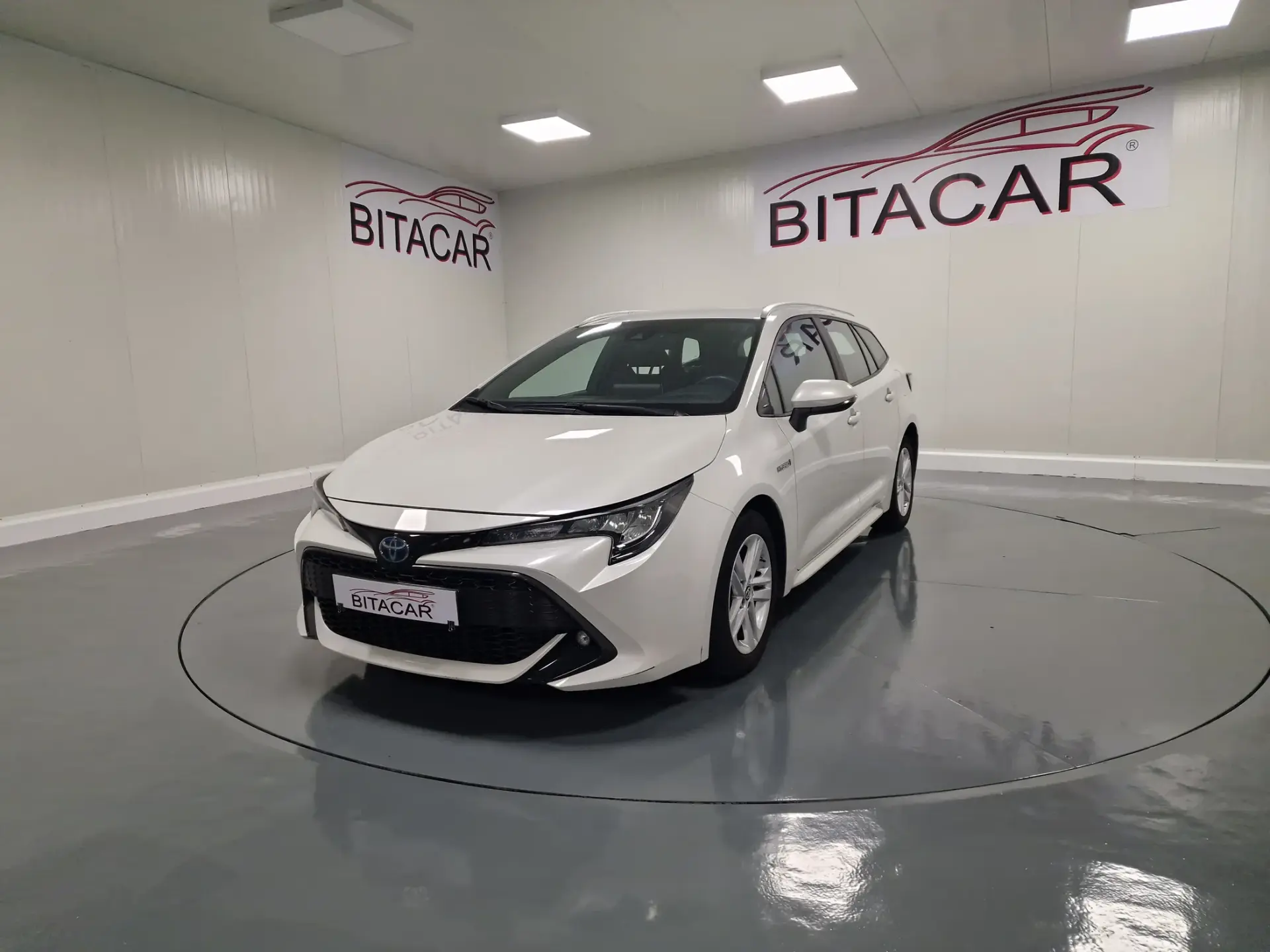 Toyota Corolla Touring Sports 1.8 Hybrid Comfort+P.Sport 14