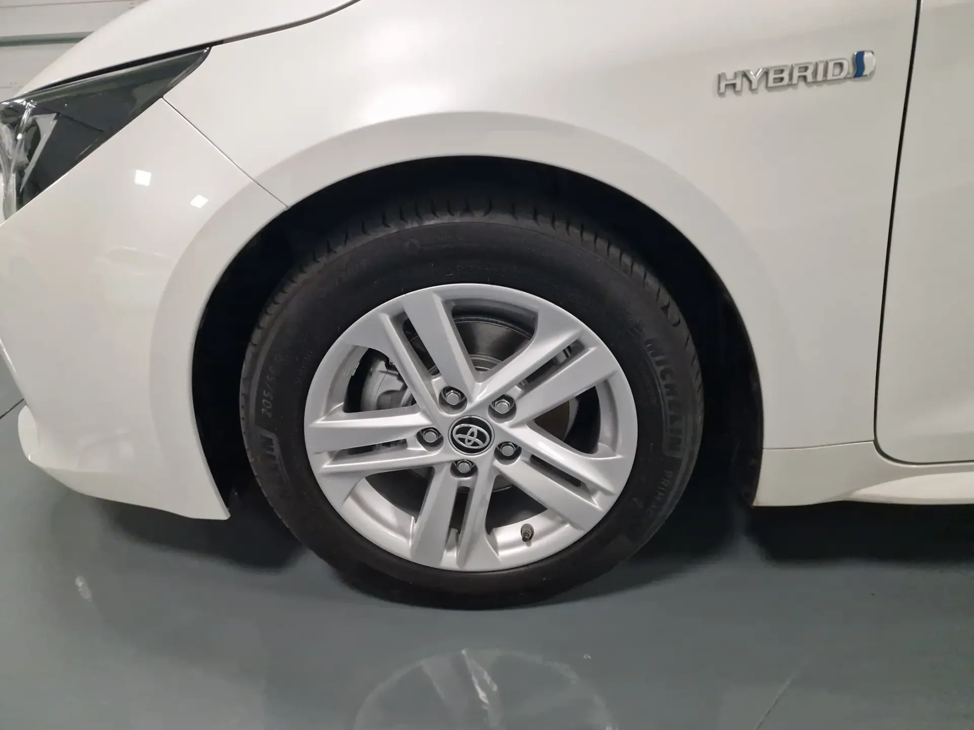 Toyota Corolla Touring Sports 1.8 Hybrid Comfort+P.Sport 18