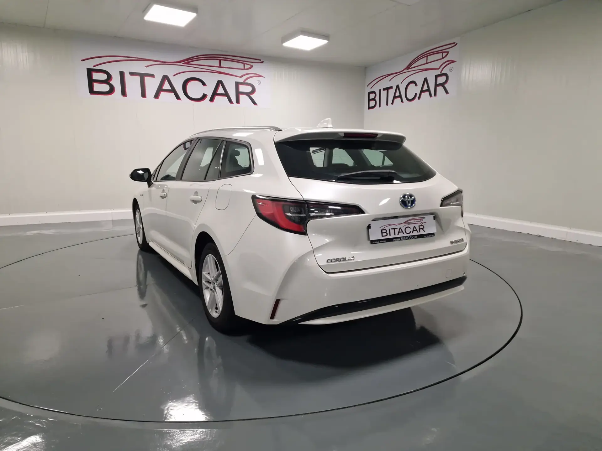 Toyota Corolla Touring Sports 1.8 Hybrid Comfort+P.Sport 23