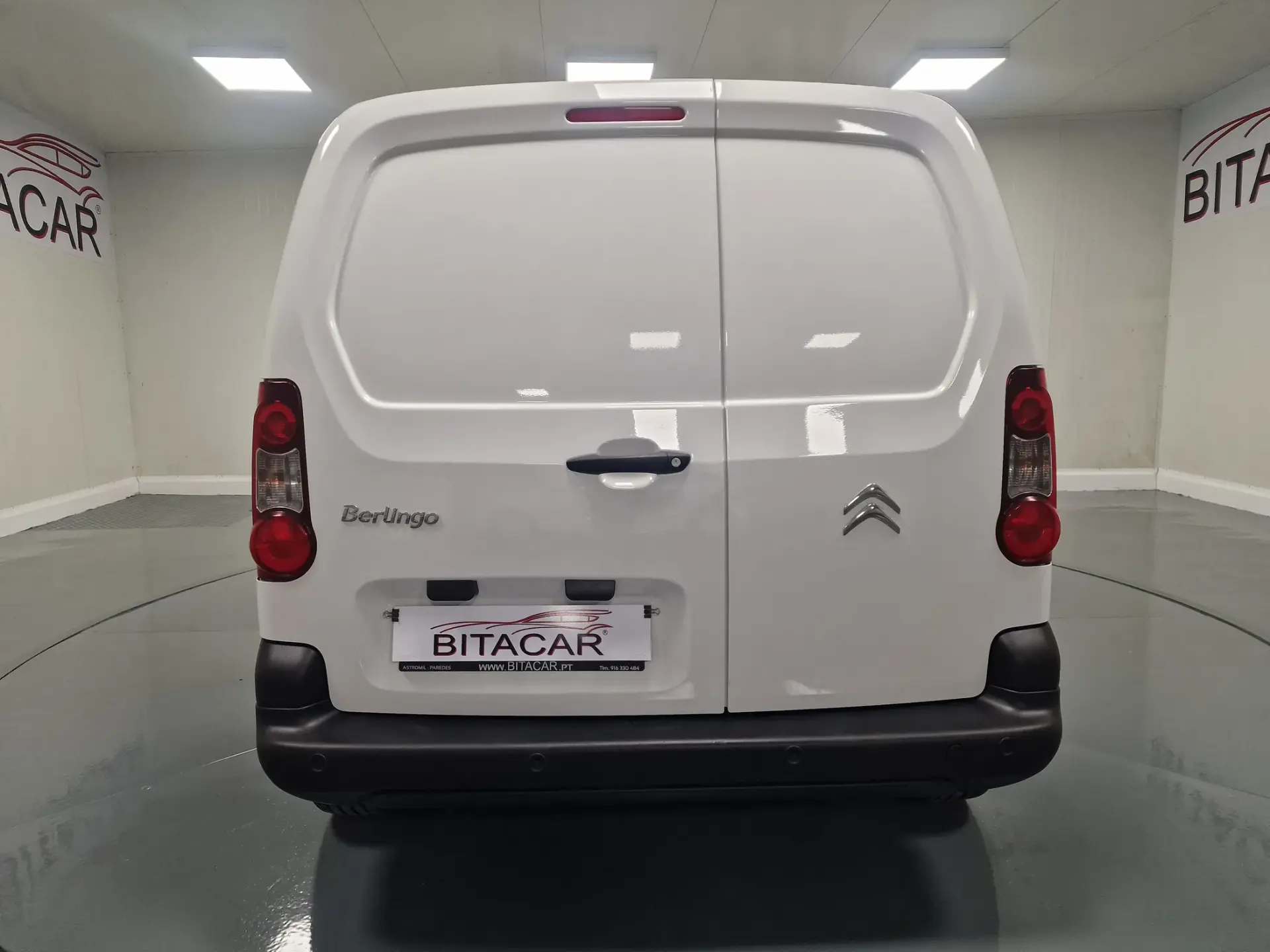 Citroen Berlingo 1.6 BLUEHDI IVA DEDUTIVEL APENAS 15.000KMS 17