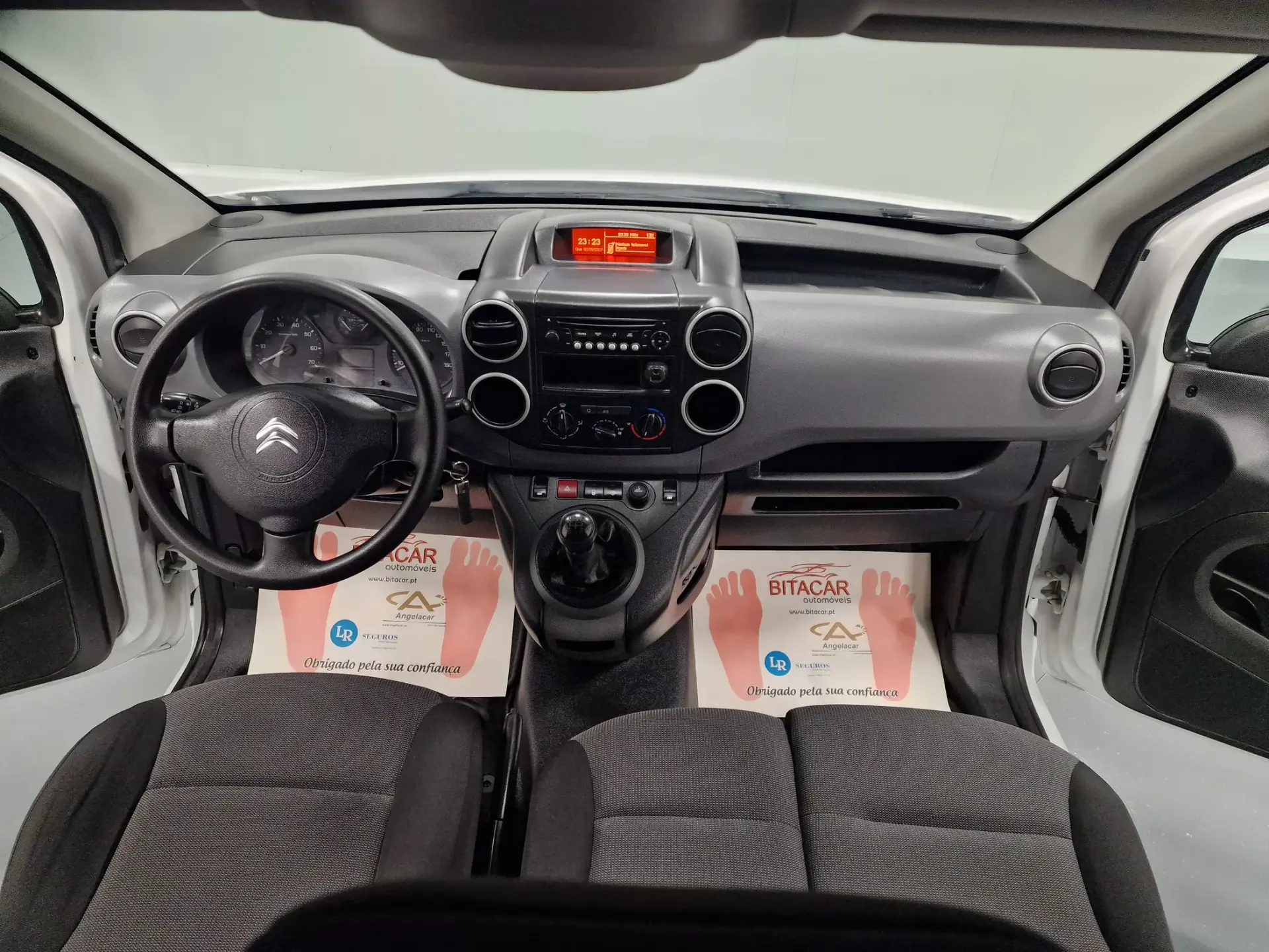 Citroen Berlingo 1.6 BLUEHDI IVA DEDUTIVEL APENAS 15.000KMS 66