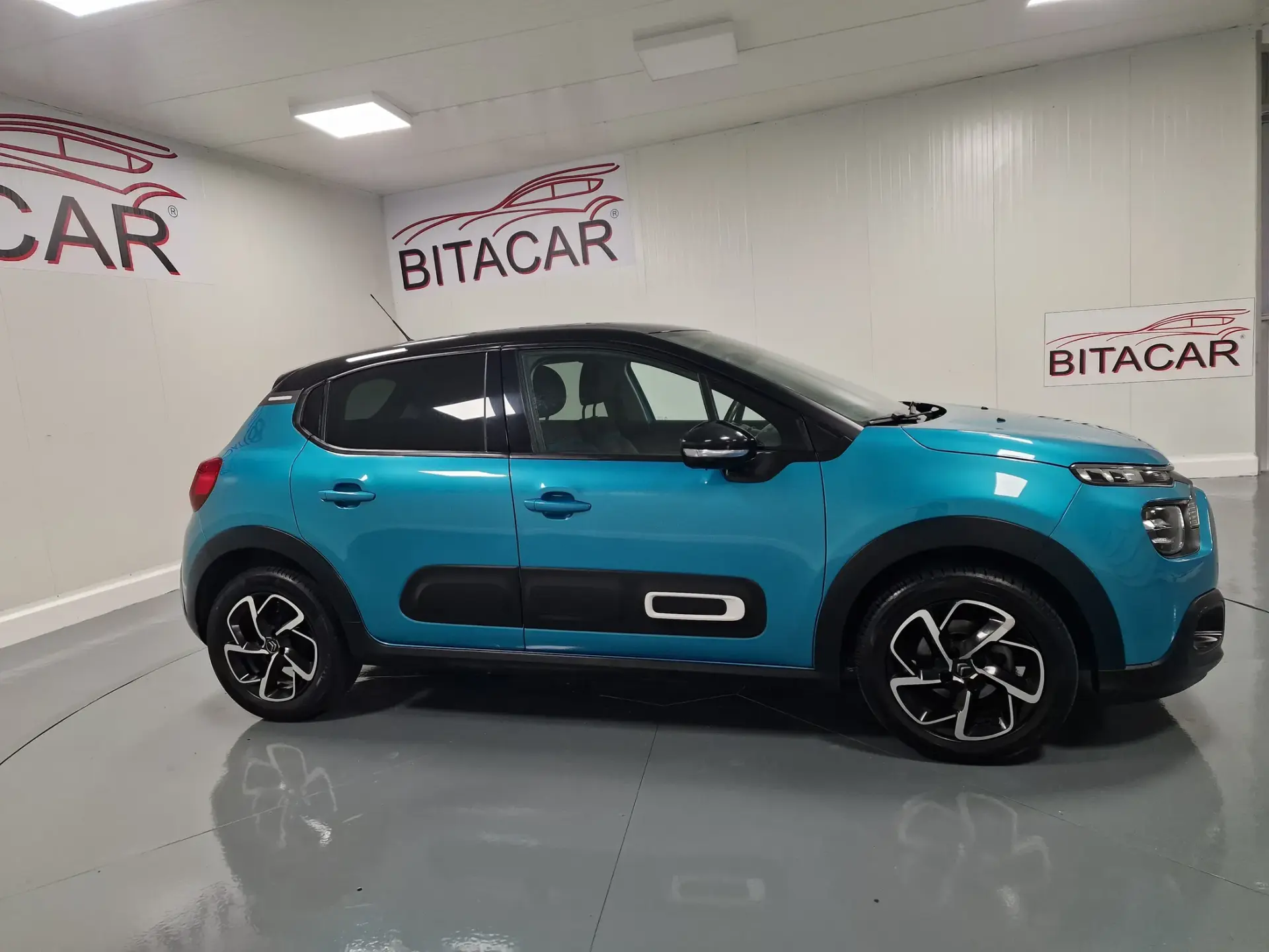 Citroen C3 1.2 PureTech Shine 2