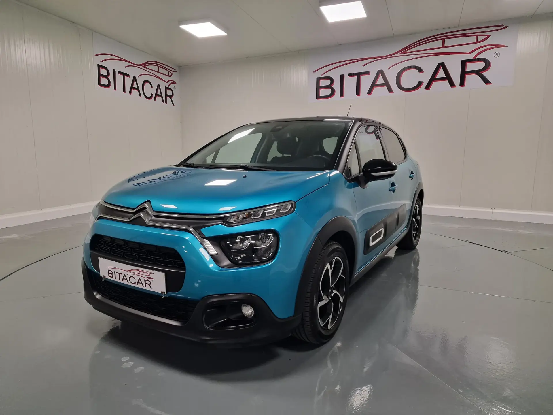 Citroen C3 1.2 PureTech Shine 10
