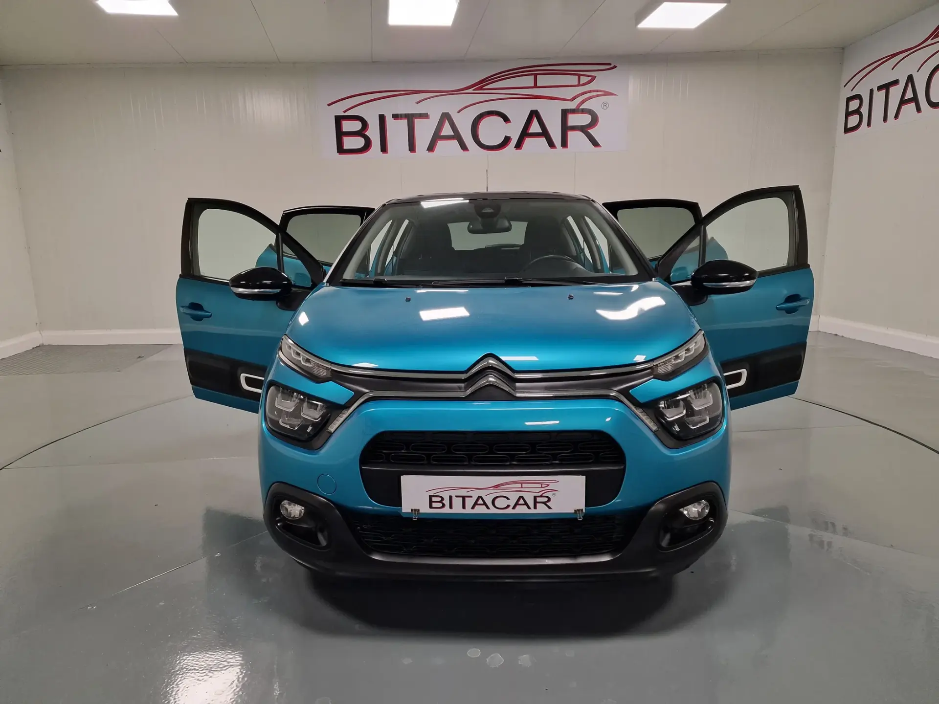 Citroen C3 1.2 PureTech Shine 13