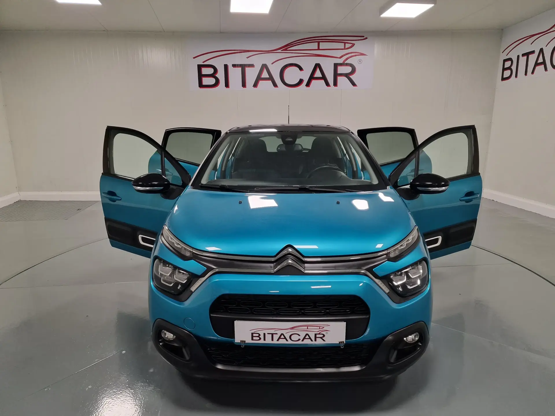 Citroen C3 1.2 PureTech Shine 14