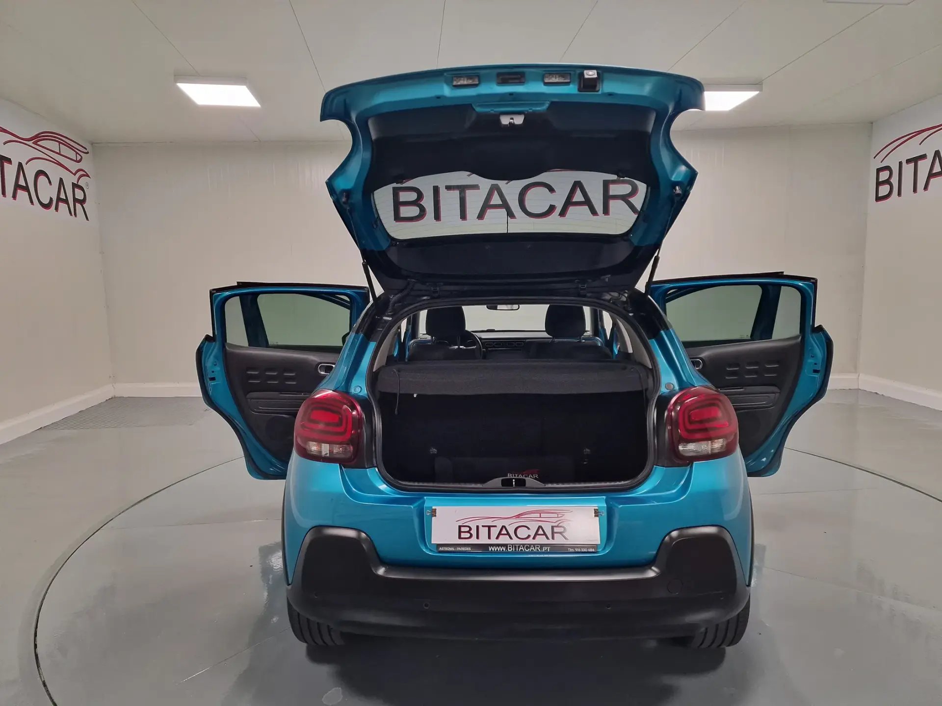 Citroen C3 1.2 PureTech Shine 27