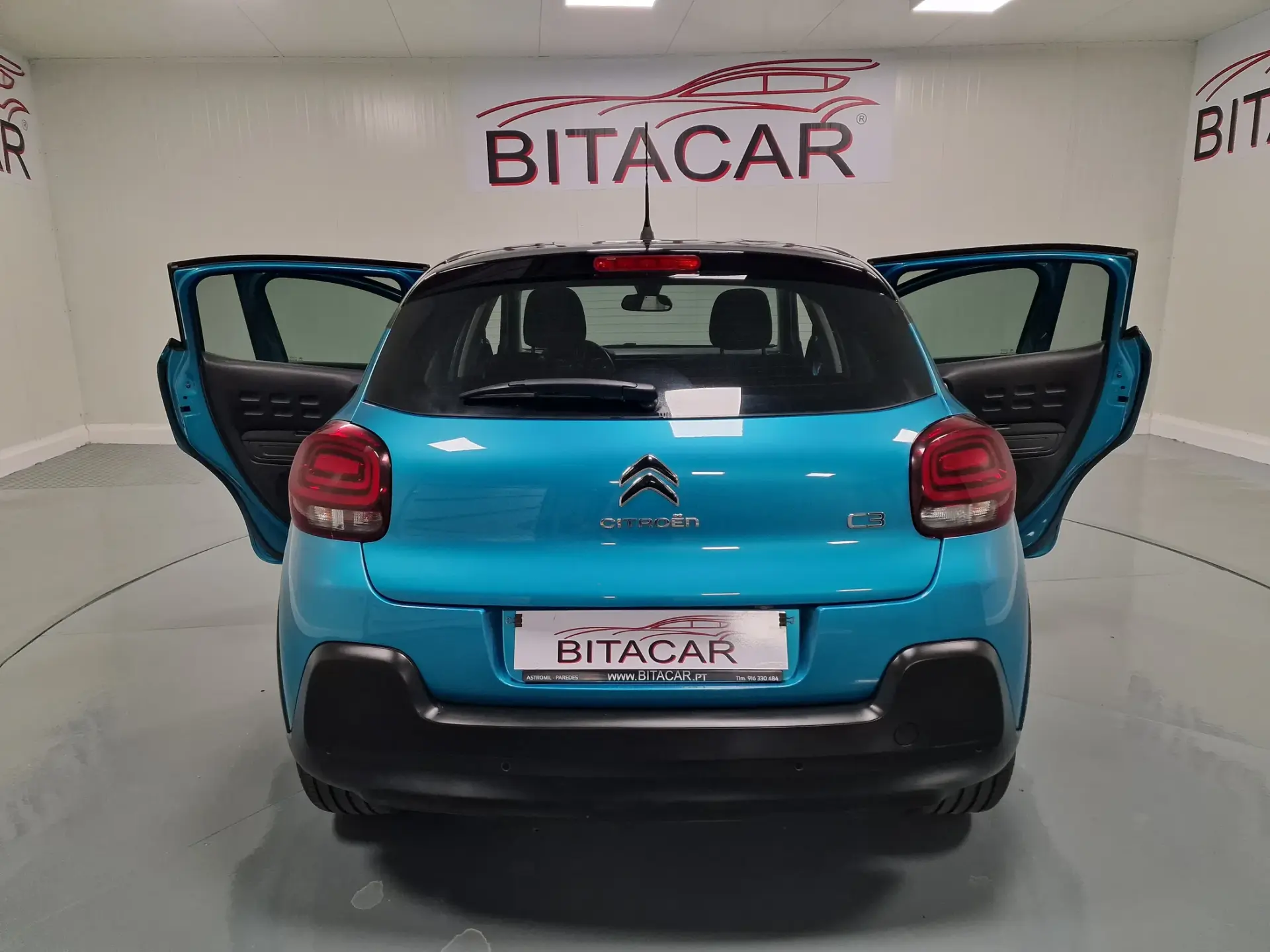 Citroen C3 1.2 PureTech Shine 29