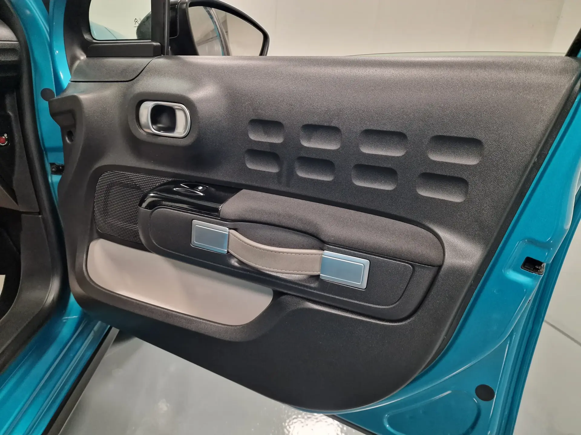 Citroen C3 1.2 PureTech Shine 43