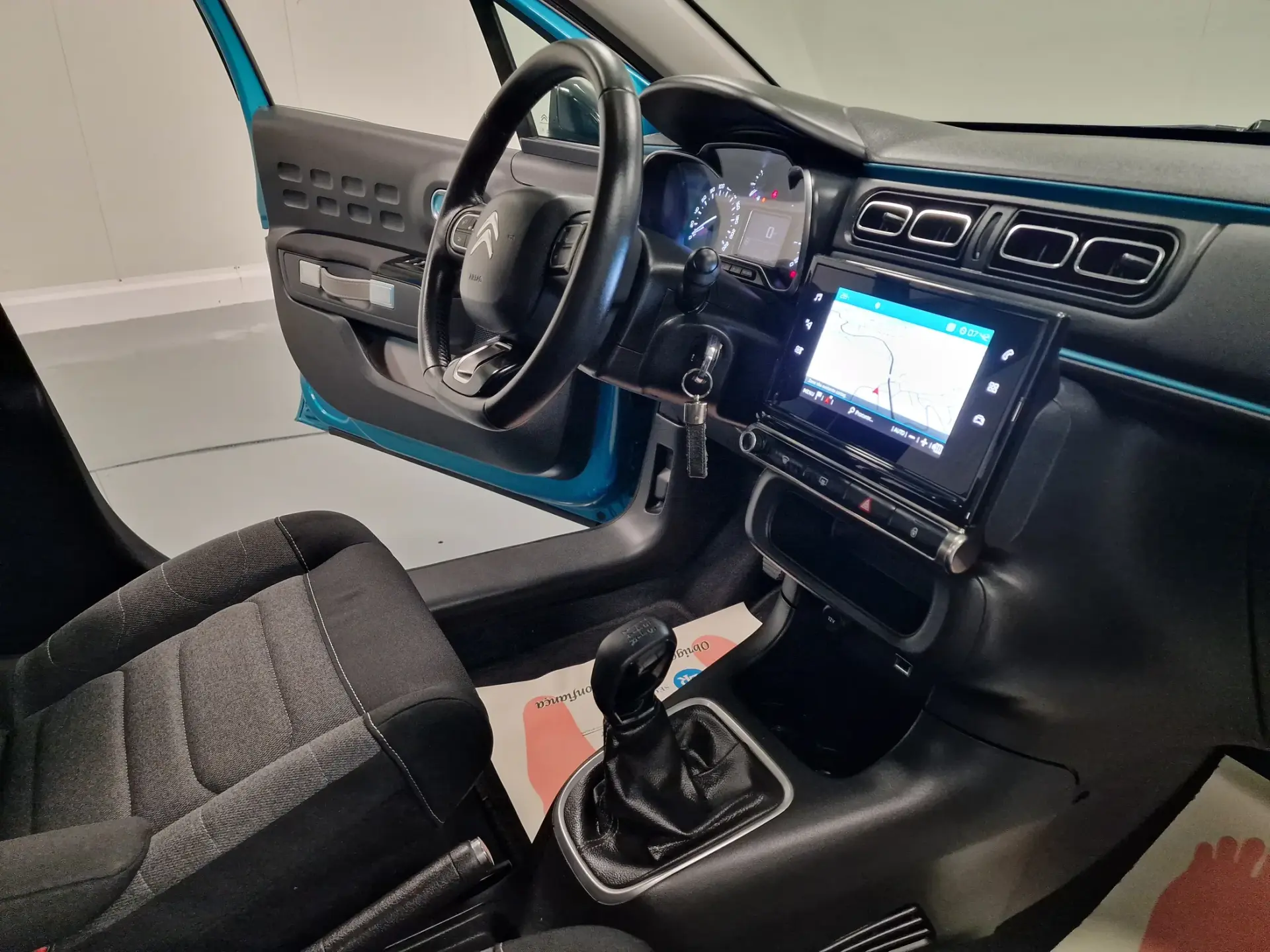 Citroen C3 1.2 PureTech Shine 46
