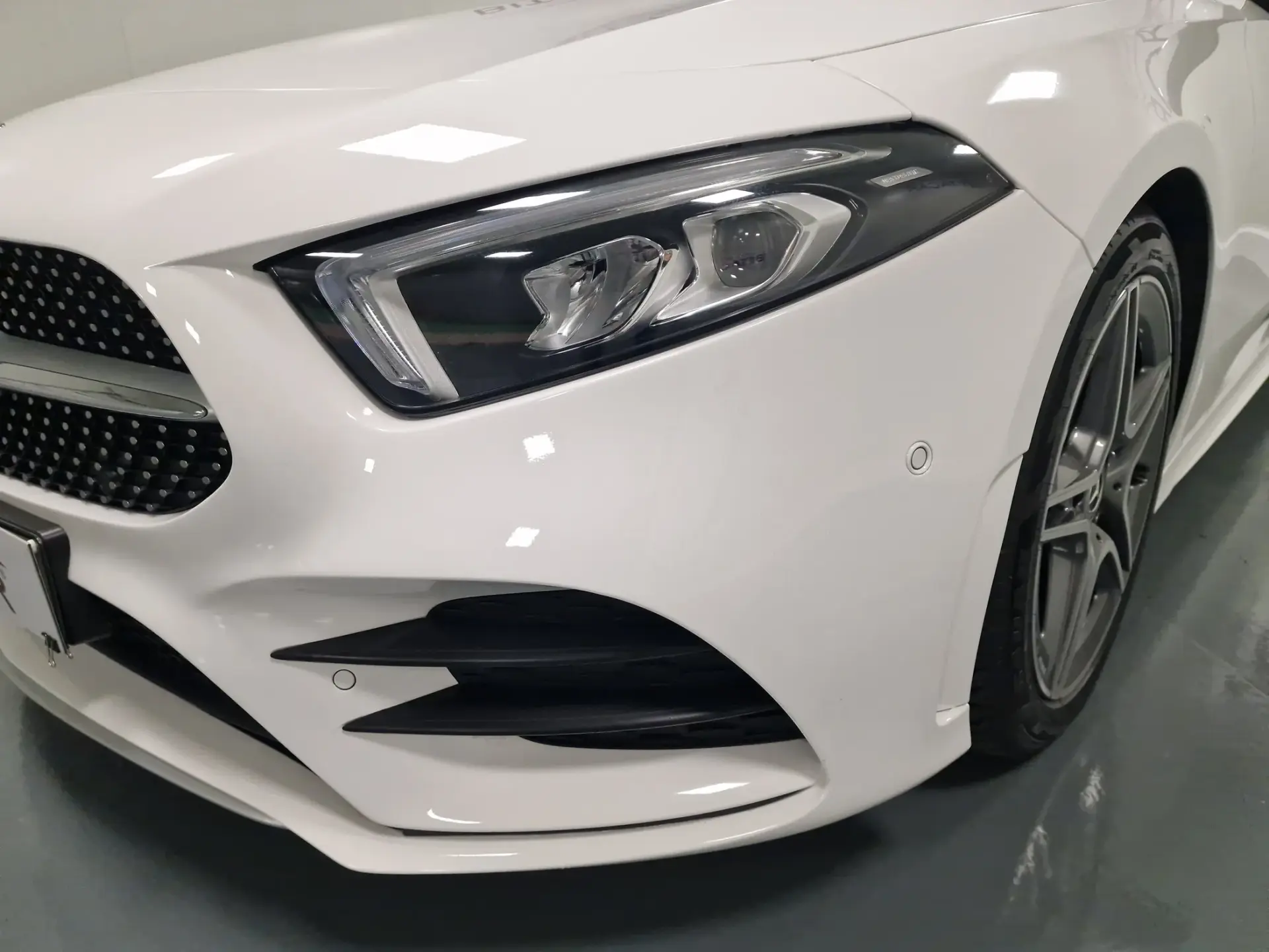 Mercedes-Benz A 180 d AMG Line Aut. 11
