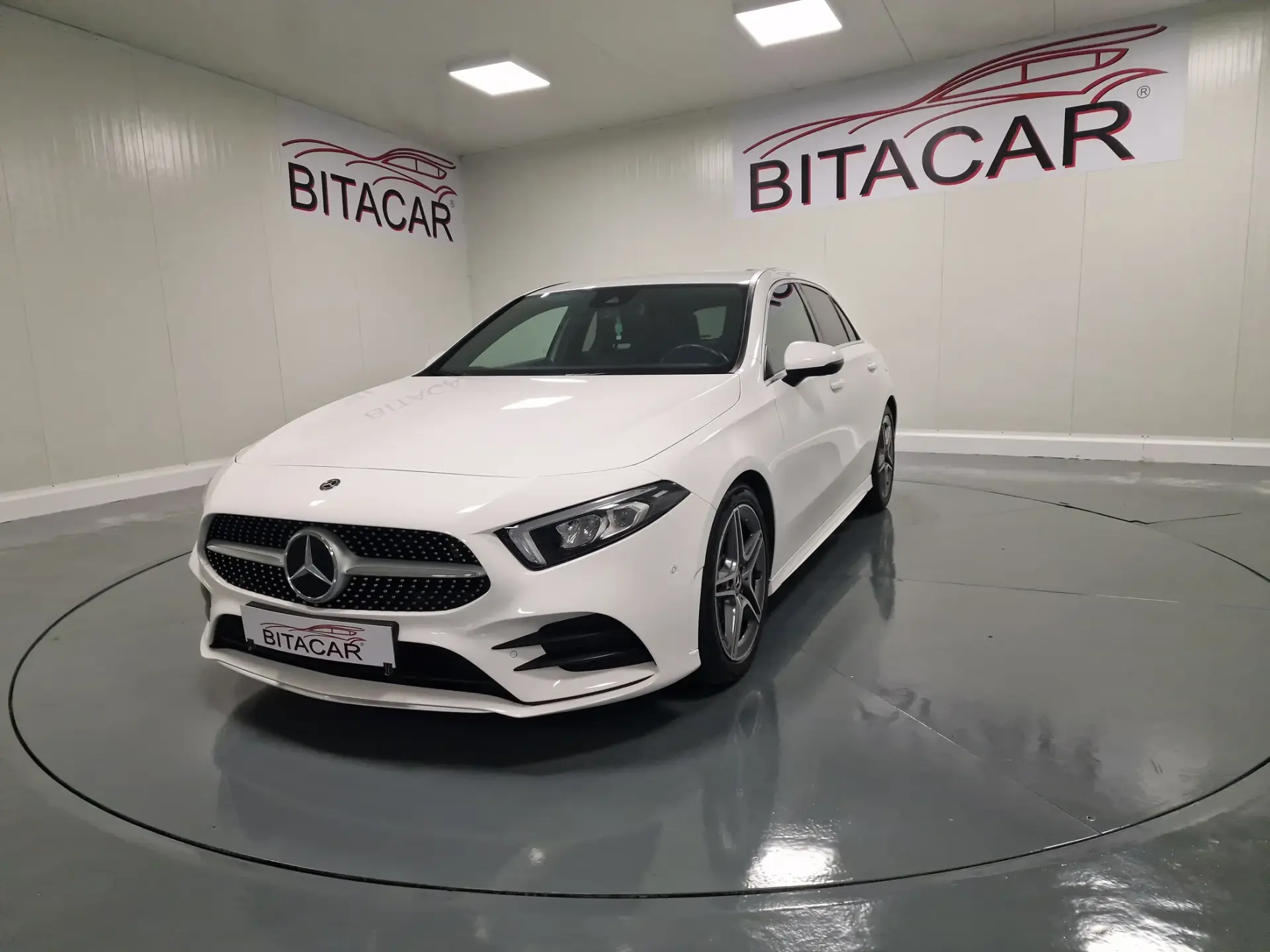 Mercedes-Benz A 180 d AMG Line Aut. 14