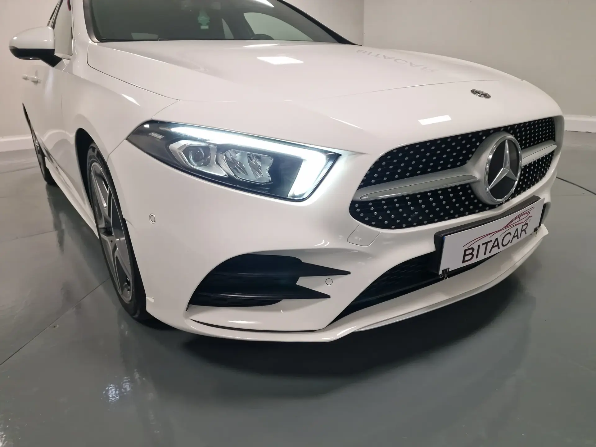 Mercedes-Benz A 180 d AMG Line Aut. 16