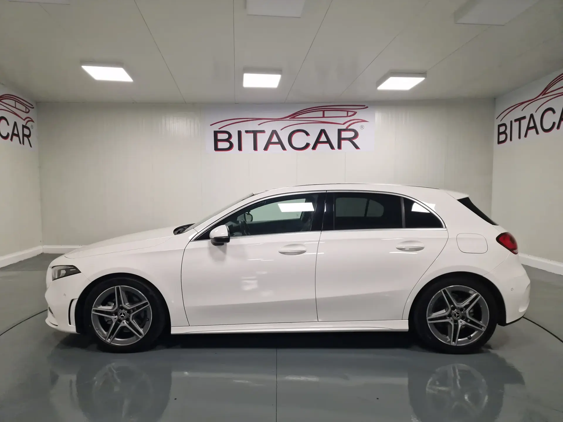 Mercedes-Benz A 180 d AMG Line Aut. 17