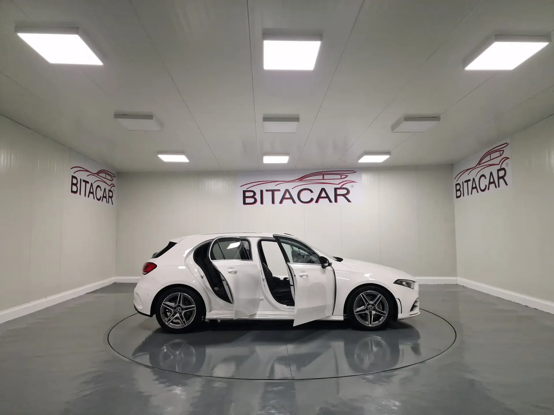 Mercedes-Benz A 180 d AMG Line Aut. 39