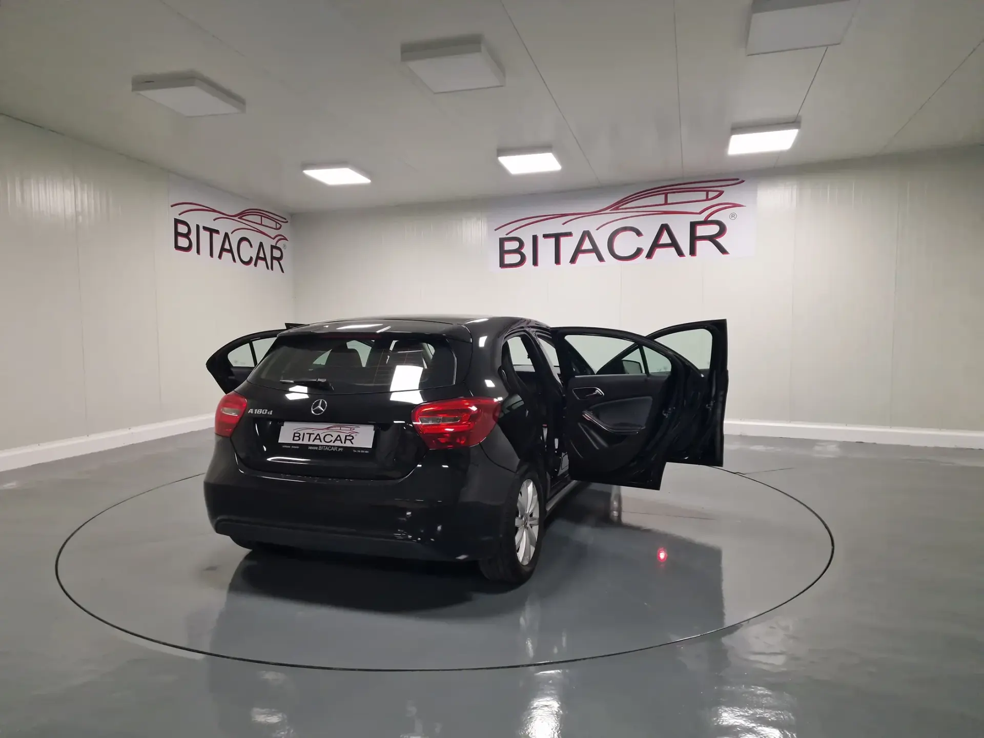 Mercedes-Benz A 180 d Fleet Pack Urban 15