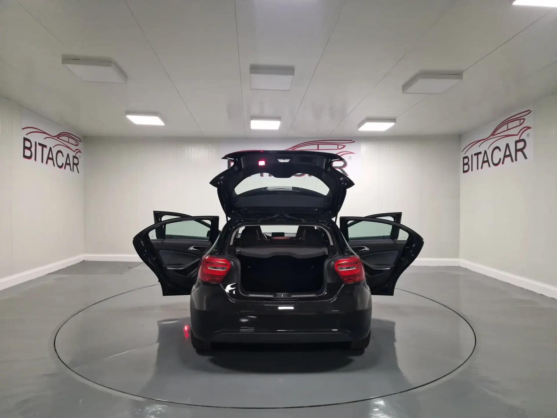 Mercedes-Benz A 180 d Fleet Pack Urban 17