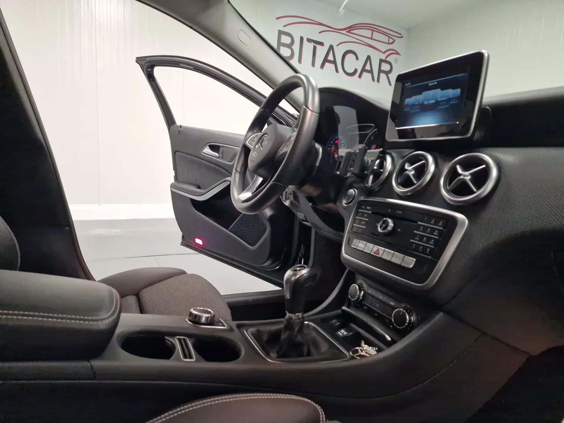 Mercedes-Benz A 180 d Fleet Pack Urban 34