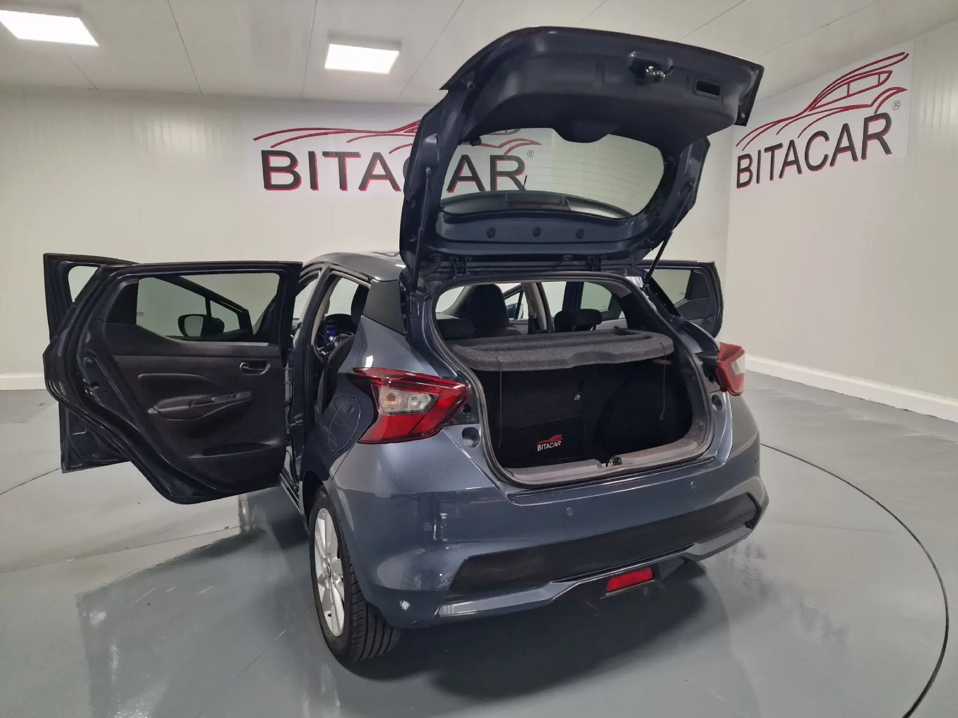 Nissan Micra 1.0 IG-T N-Connecta 32