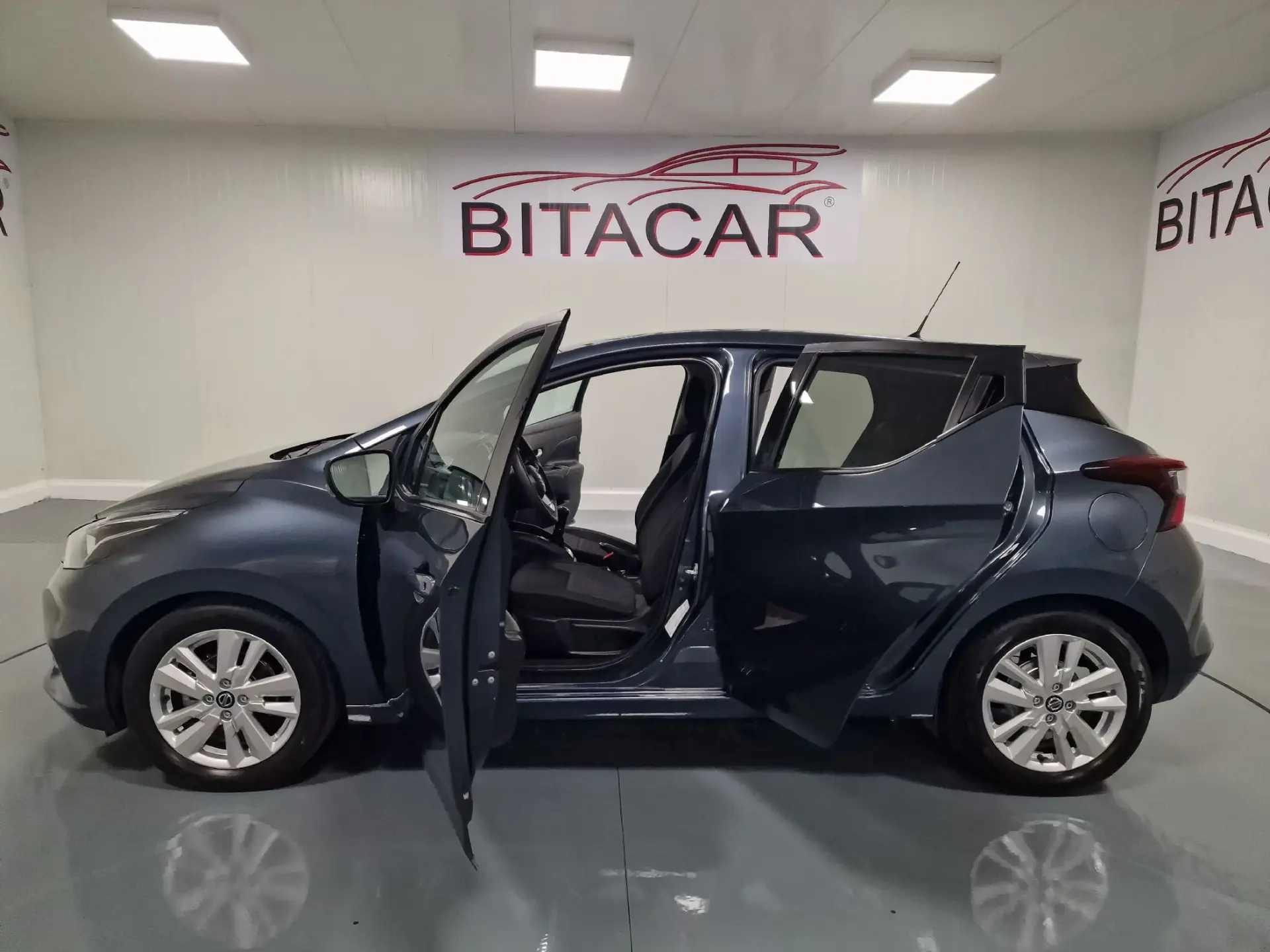 Nissan Micra 1.0 IG-T N-Connecta 34
