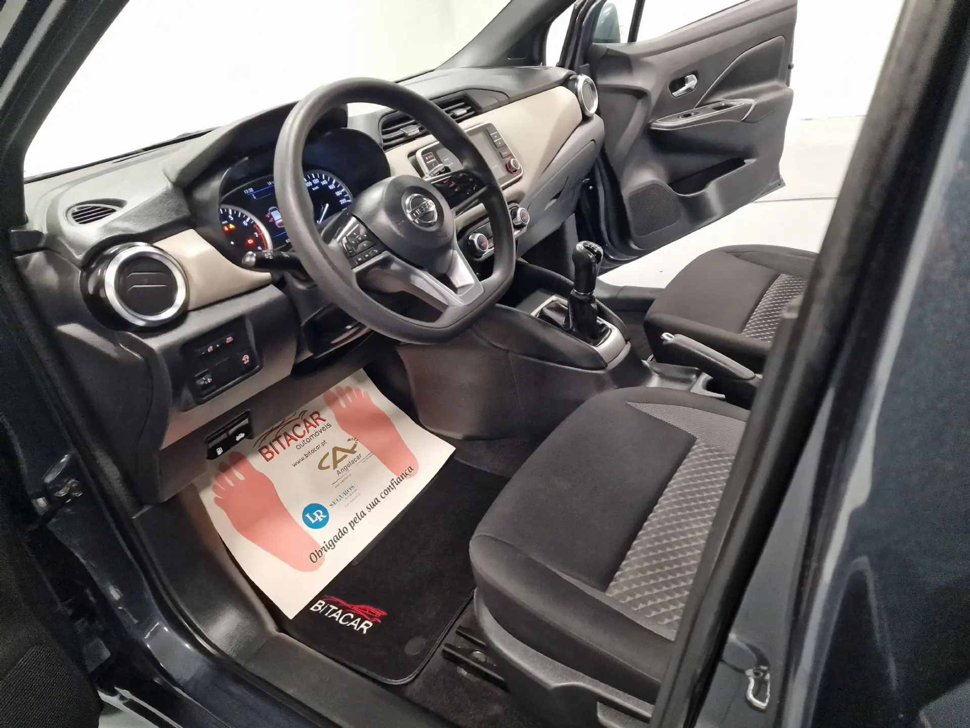 Nissan Micra 1.0 IG-T N-Connecta 69