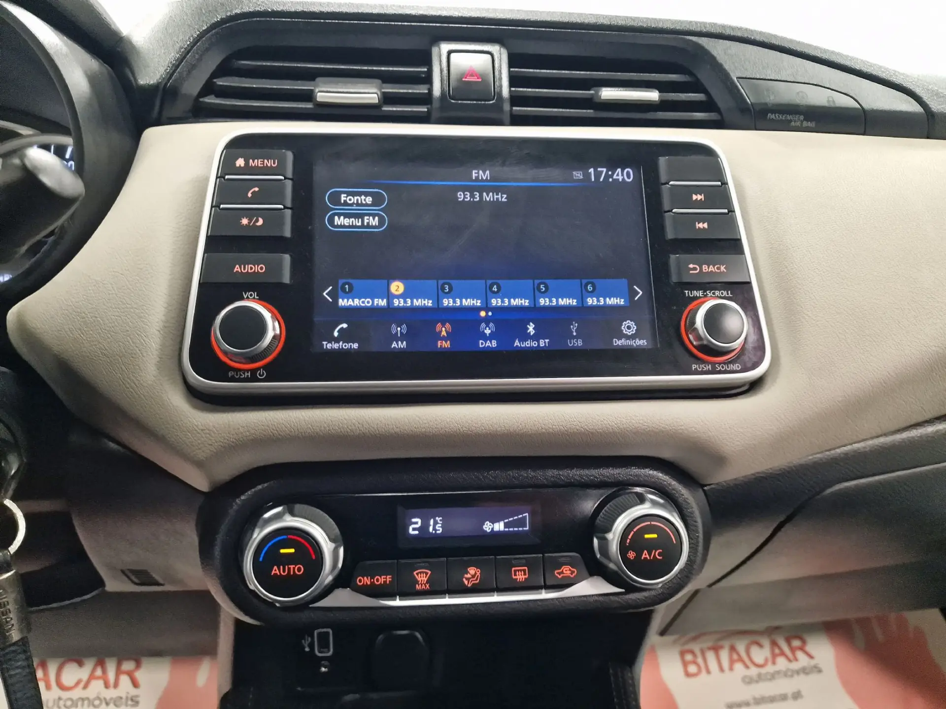 Nissan Micra 1.0 IG-T N-Connecta 87