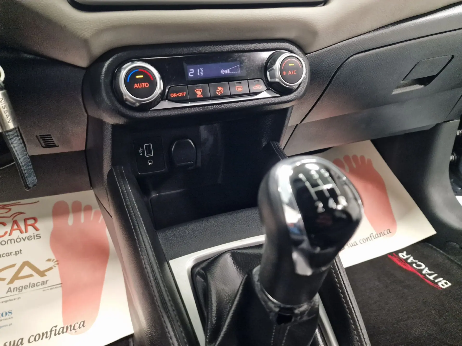 Nissan Micra 1.0 IG-T N-Connecta 89