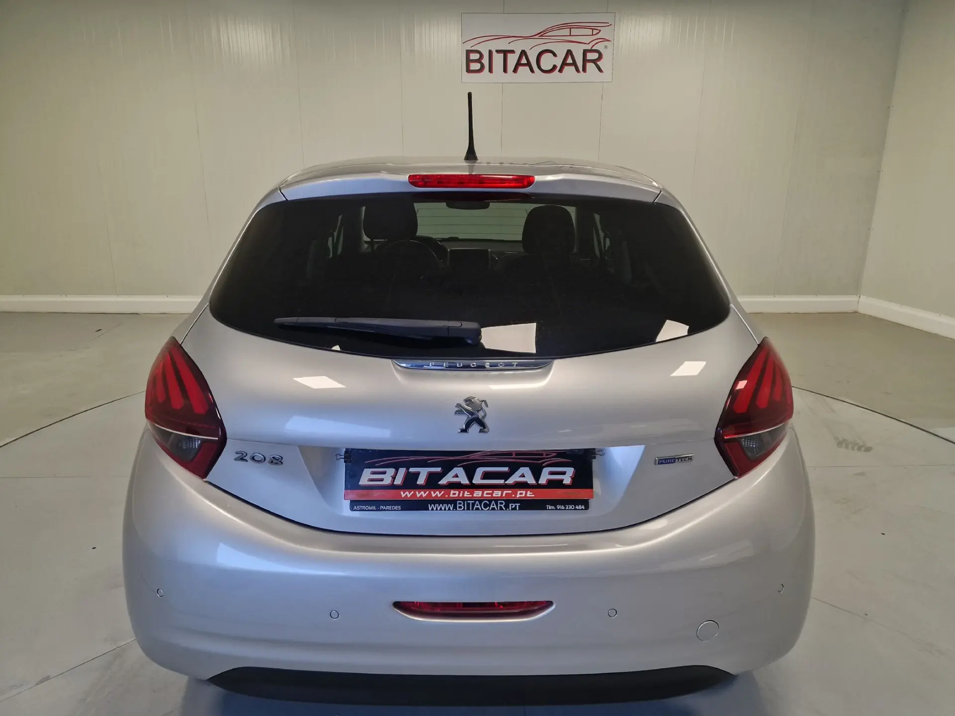 Peugeot 208 1.2 STYLE 22