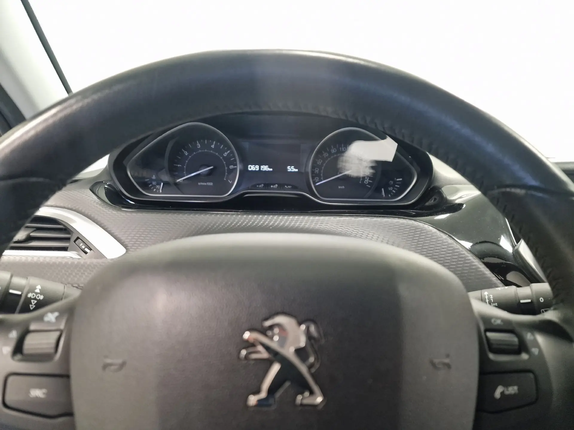 Peugeot 208 1.2 STYLE 67