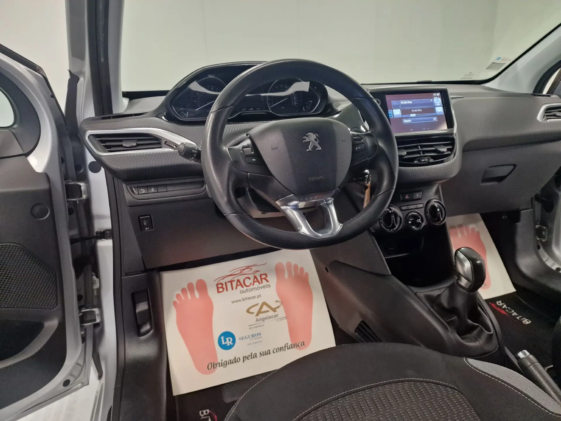 Peugeot 208 1.2 STYLE 78