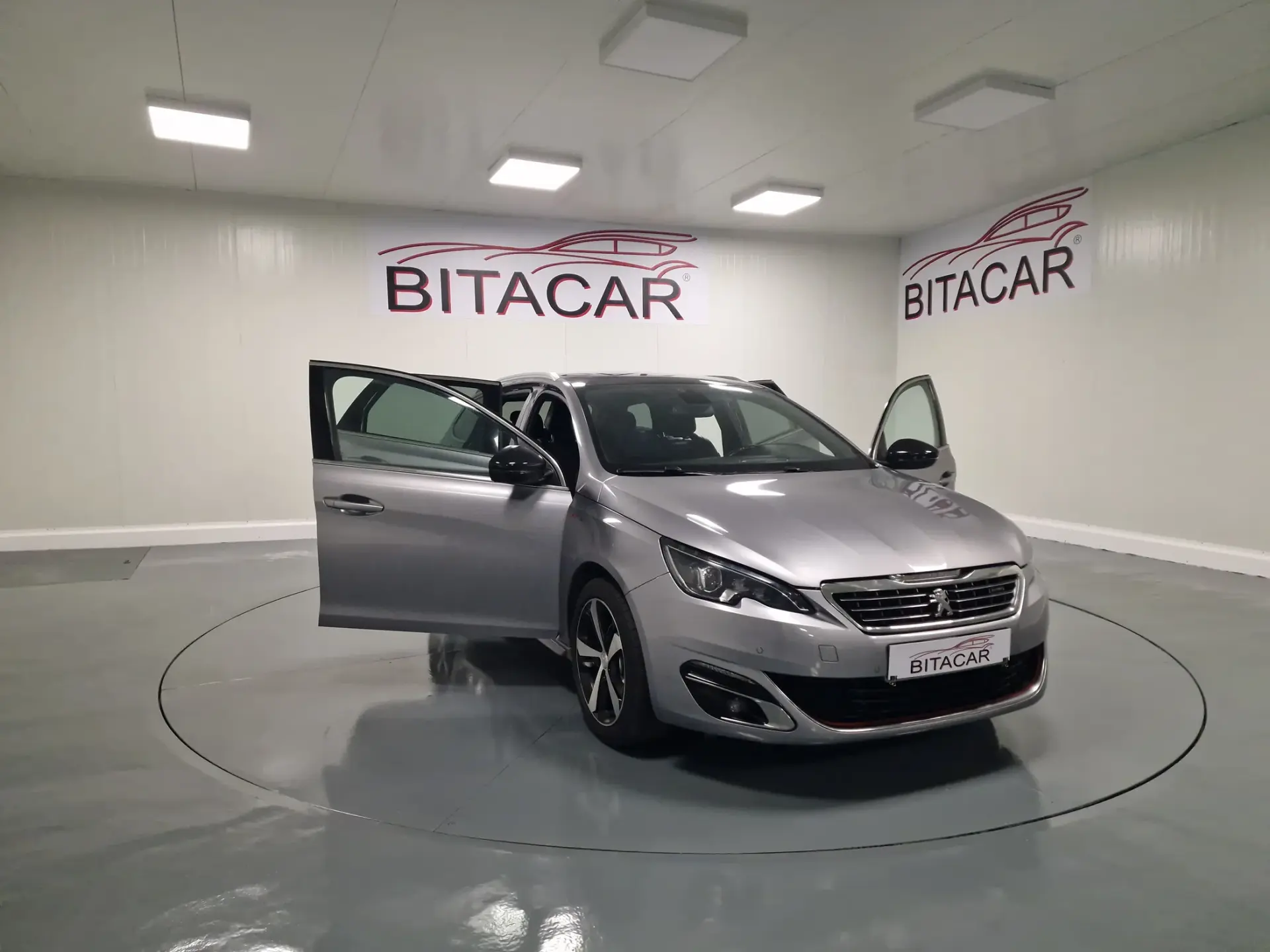 Peugeot 308 SW 1.6 BlueHDi GT Line 12